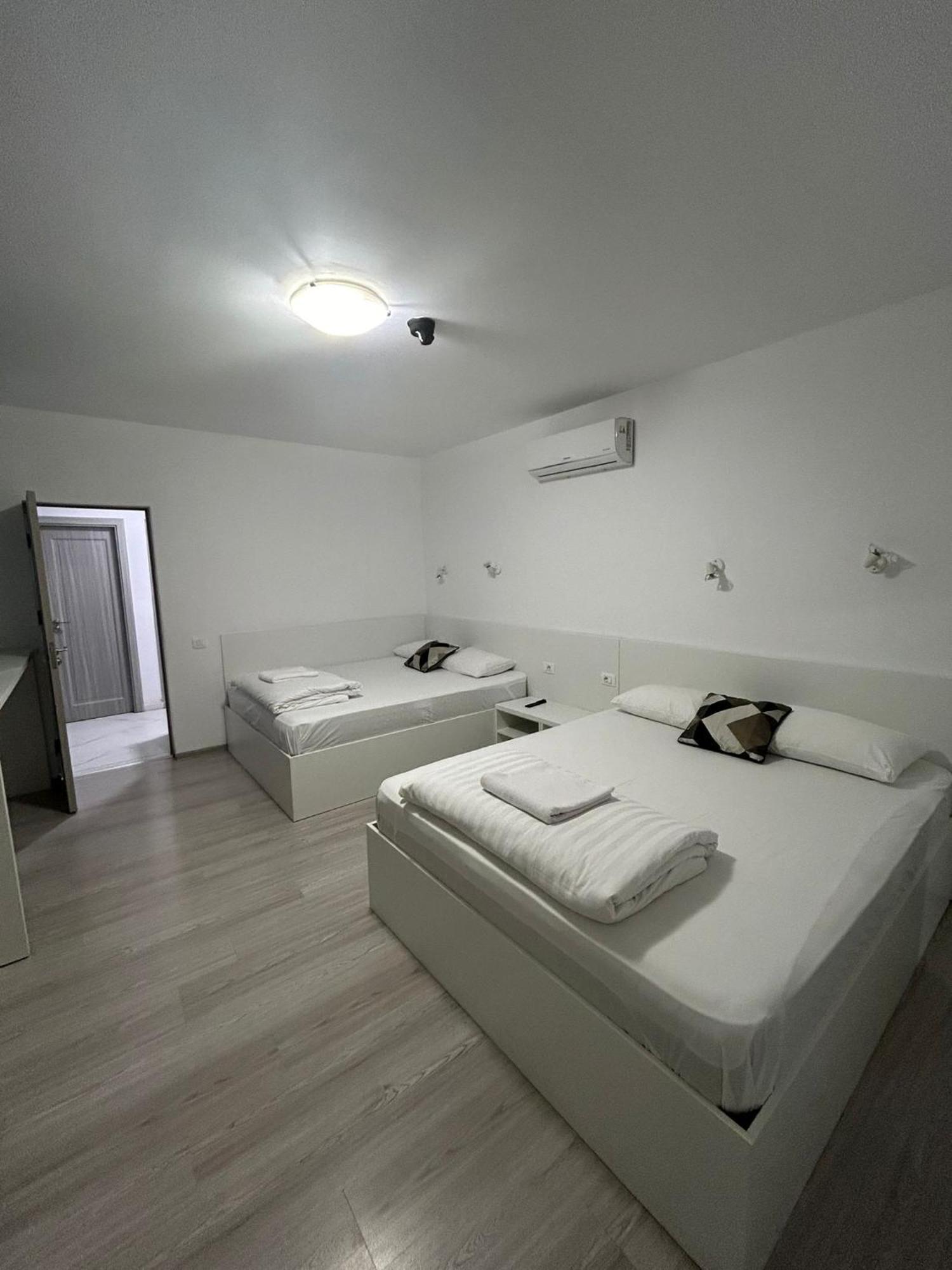 Apartment Downtown Party Flats *