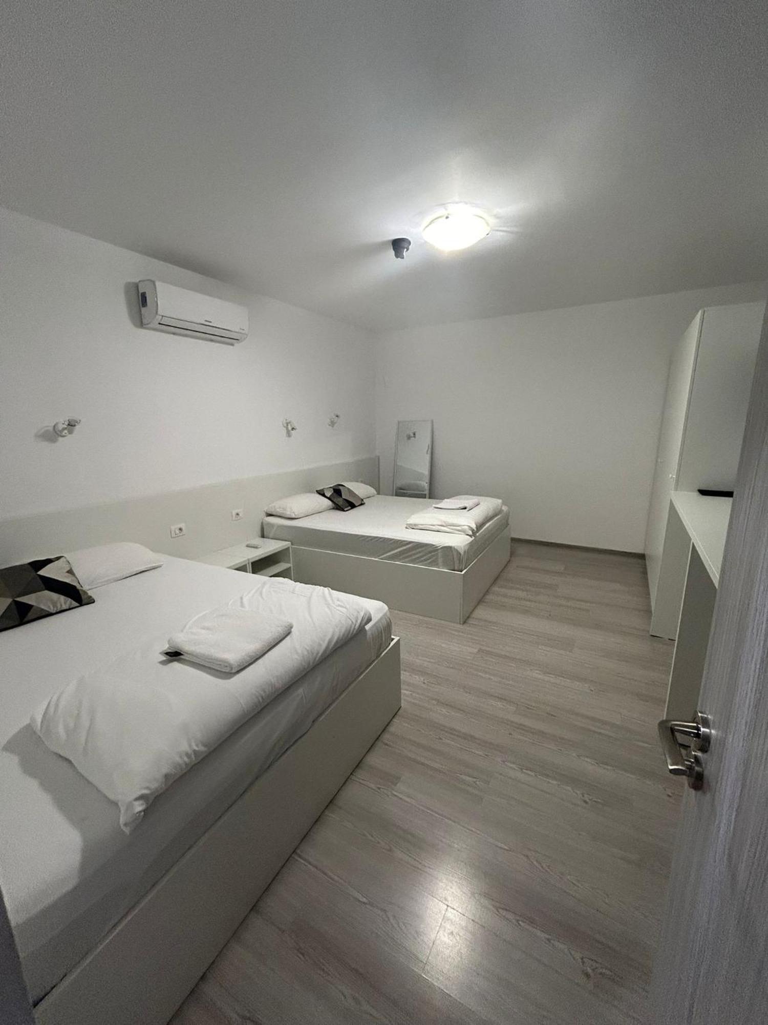Downtown Party Flats Apartment *