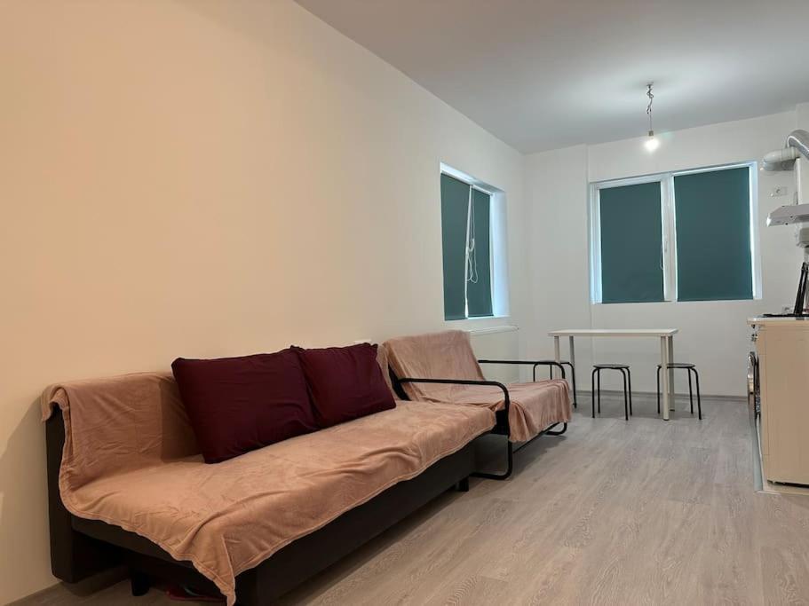 Apartment Wild Nest King Size Bed Bucharest
