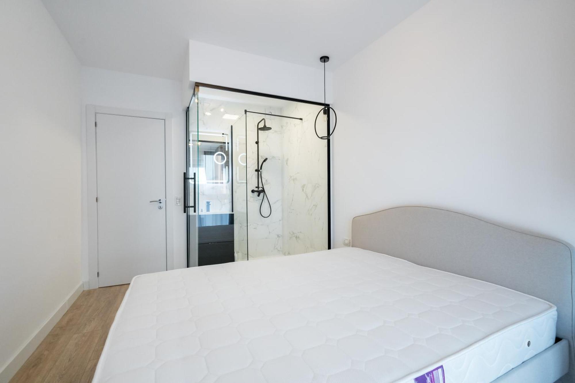 Golden Grove I 1 Bedroom Near Romexpo Apartment *