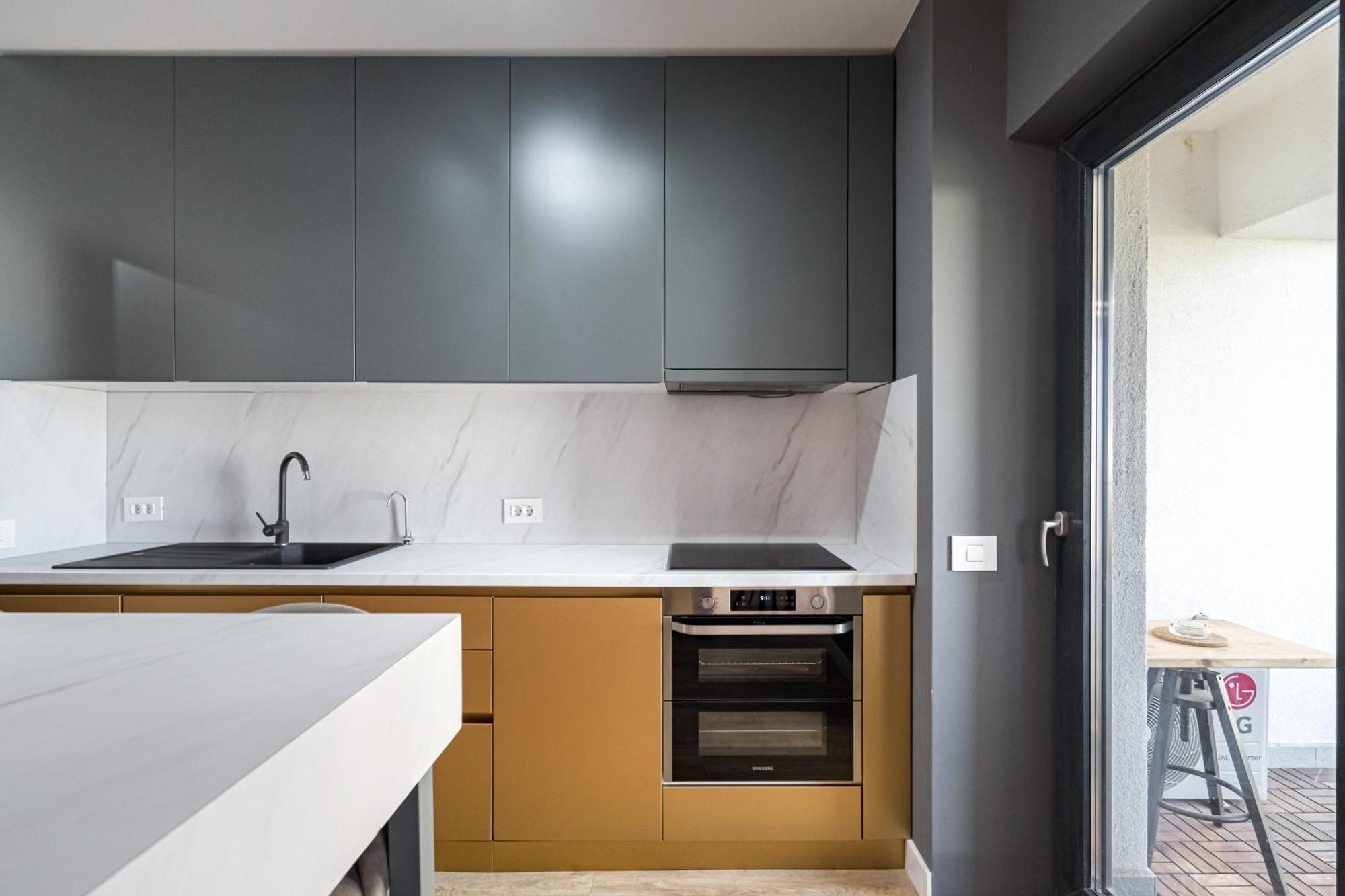 Golden Grove I 1 Bedroom Near Romexpo Bucharest