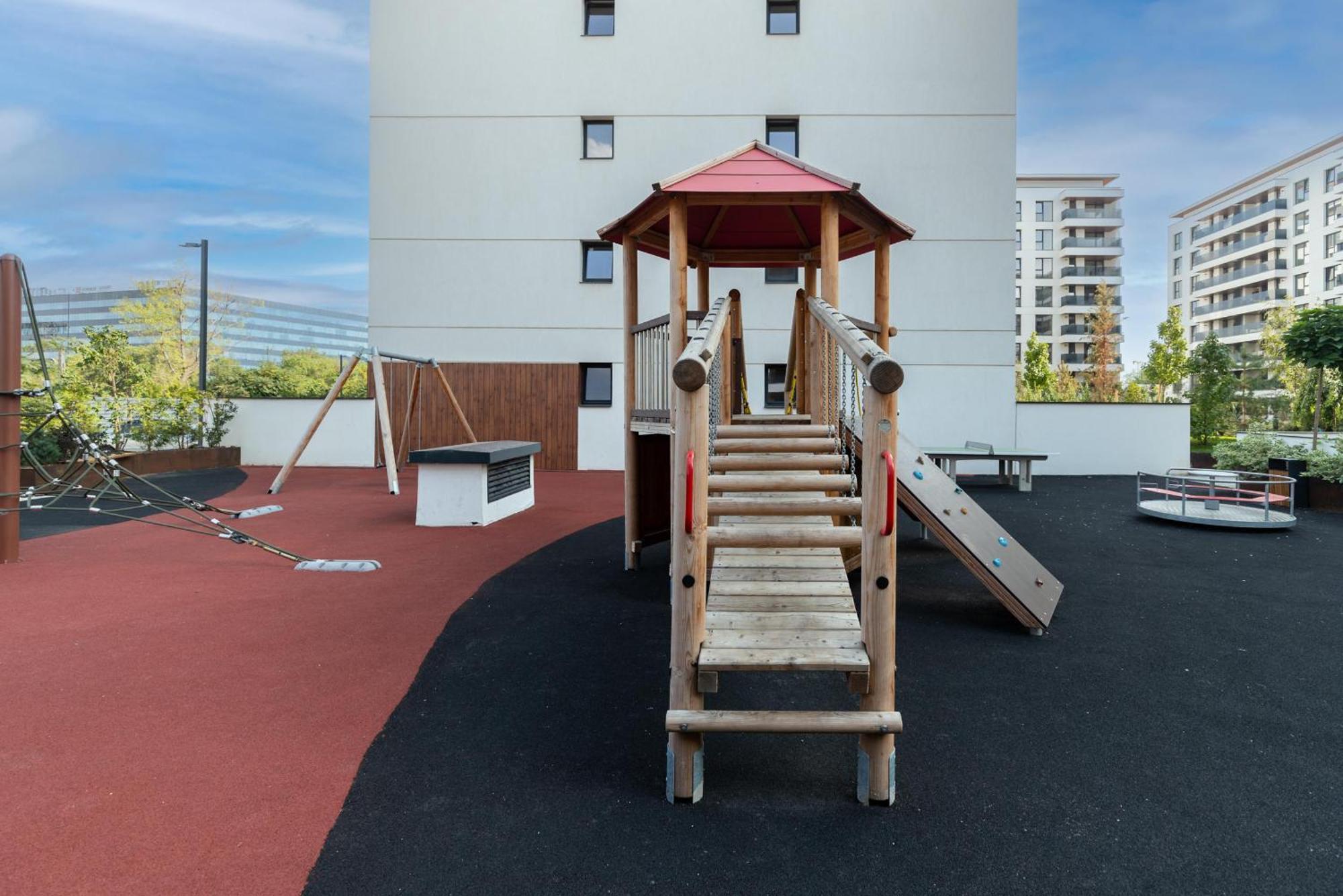 Stylish 1br With Balcony In Vibrant Business Area * Bucharest