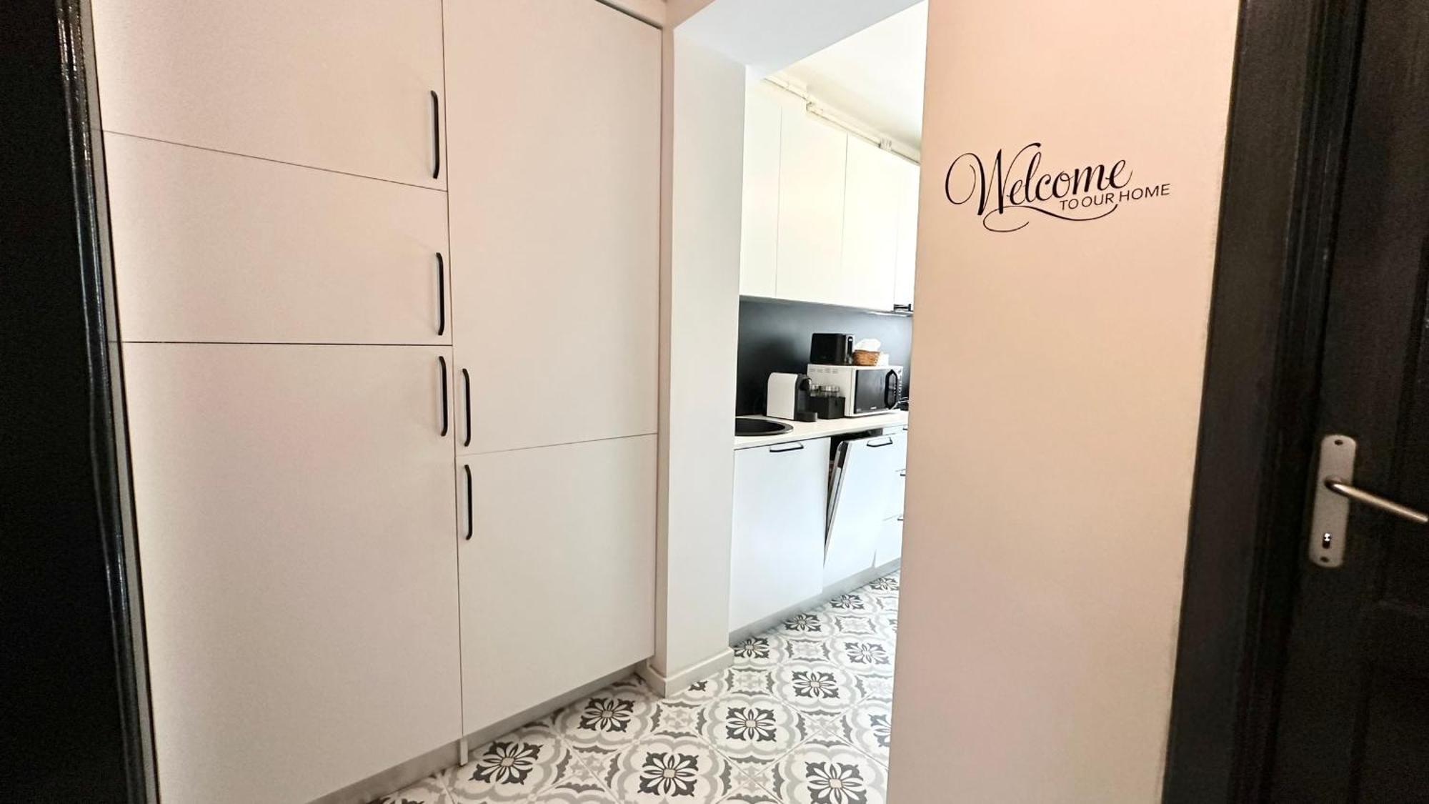 Retro On Puccini Street, Floreasca Apartment *