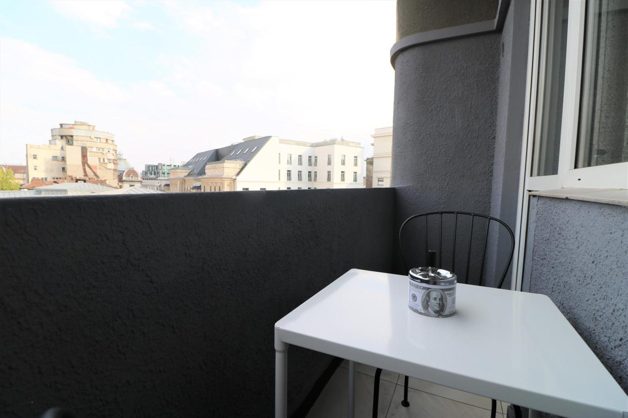 Cozy Deluxe - Old Town - Free Minibar Apartment