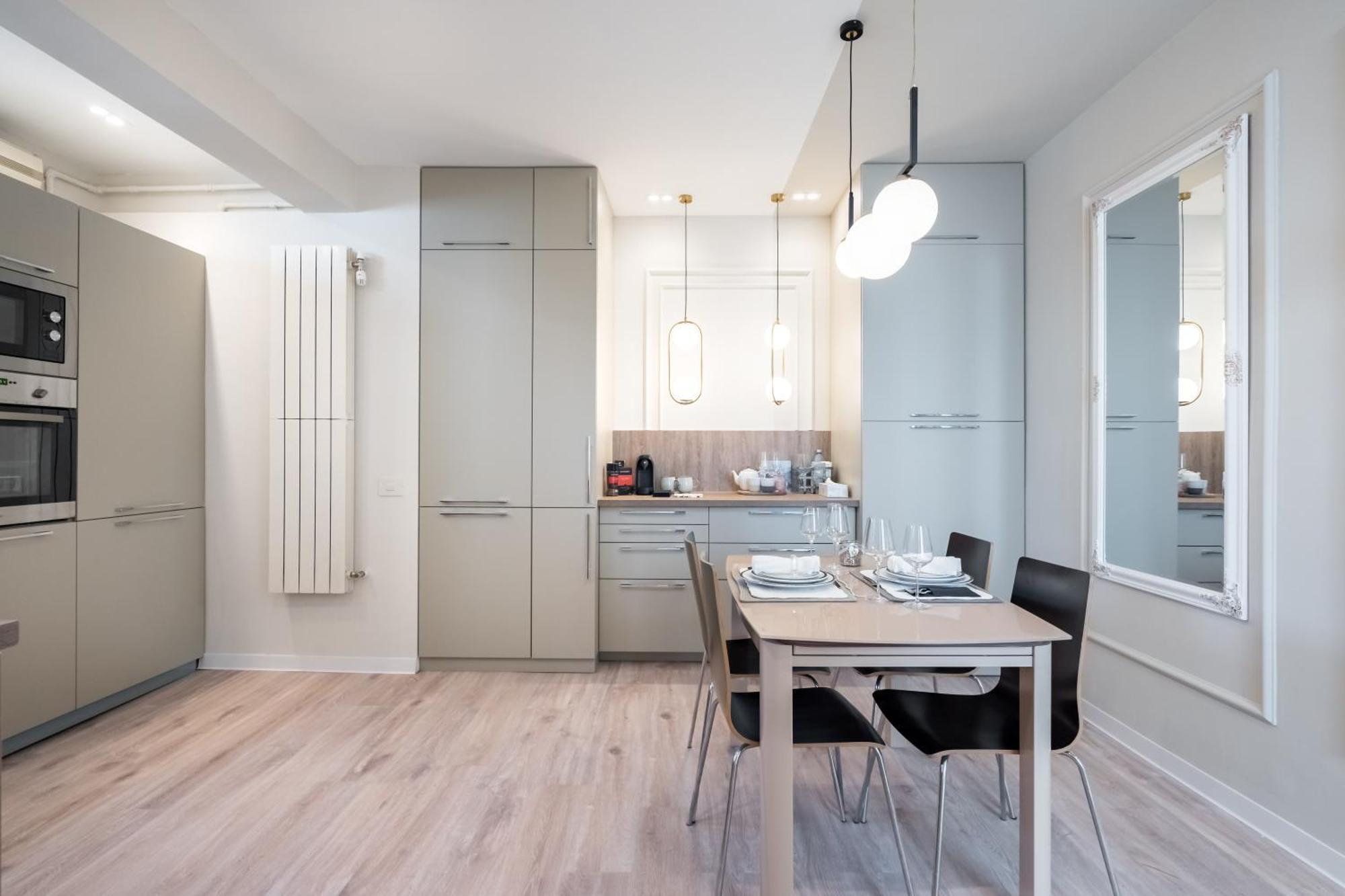 Loft In Piata Romana Apartment