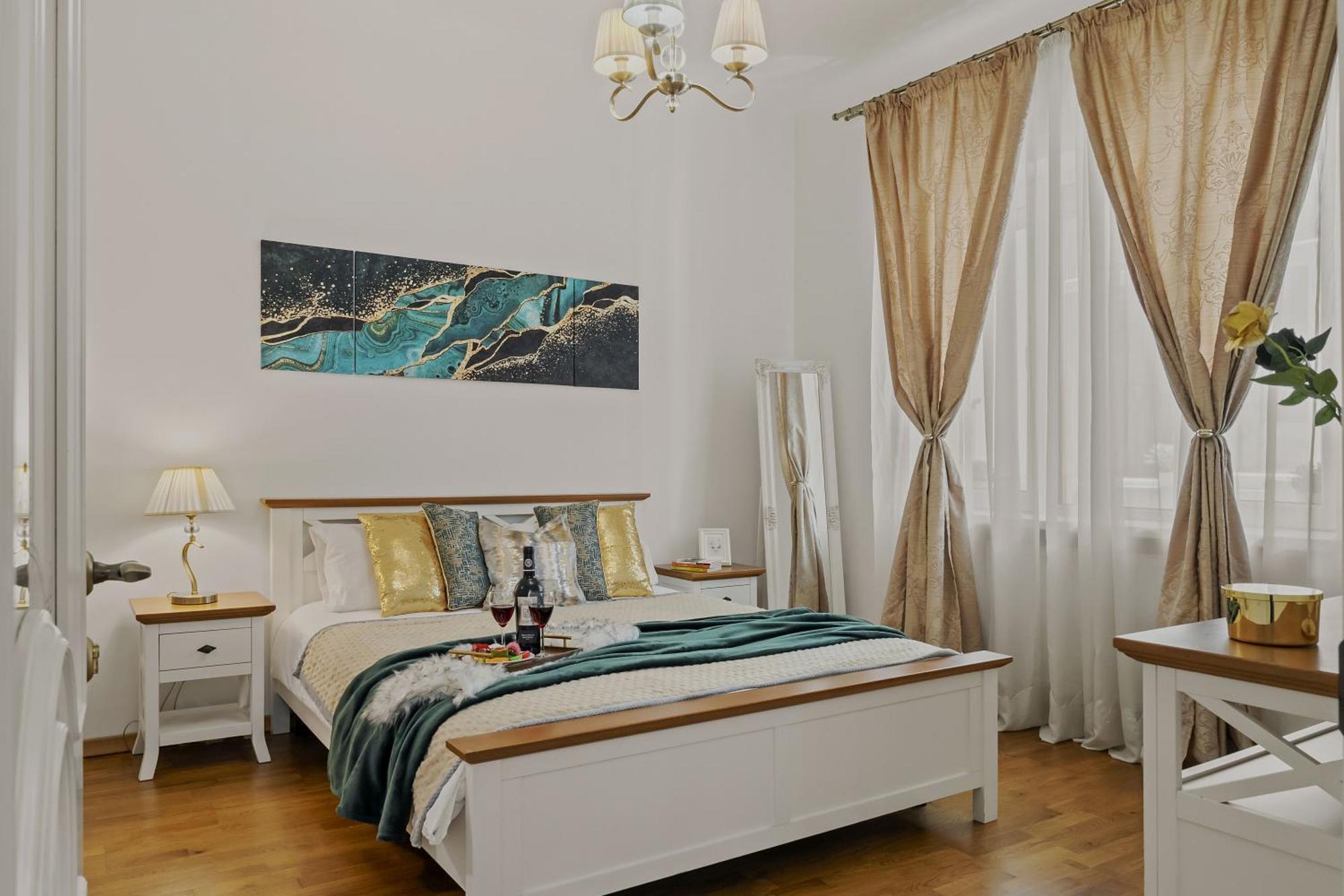 Sweet Luxury Three City Center Universitate Bucharest
