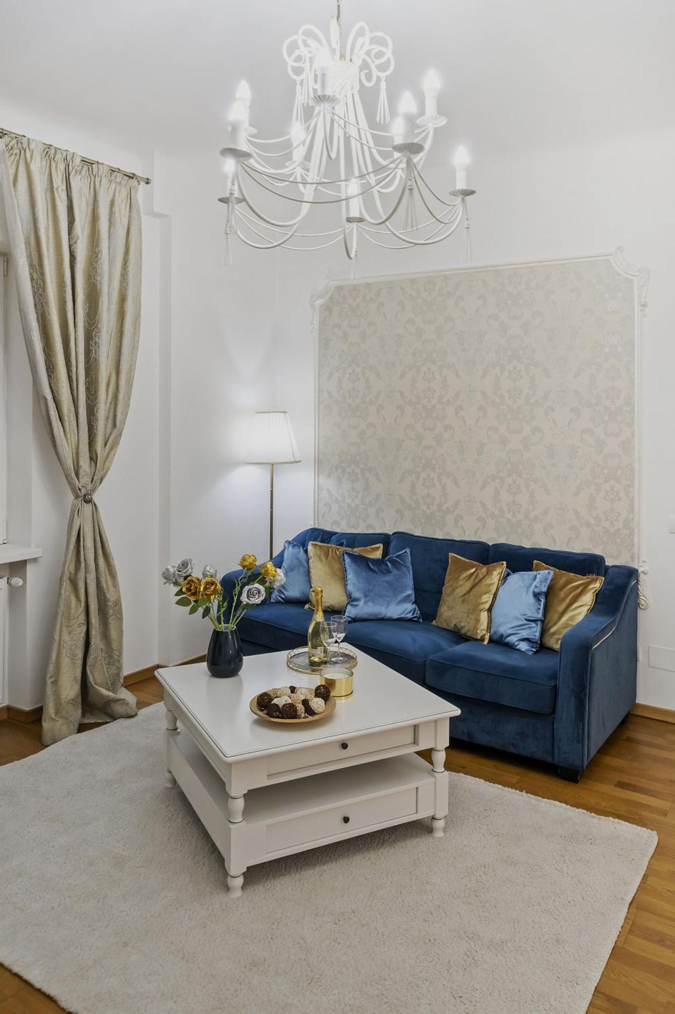 Sweet Luxury Three City Center Universitate * Bucharest