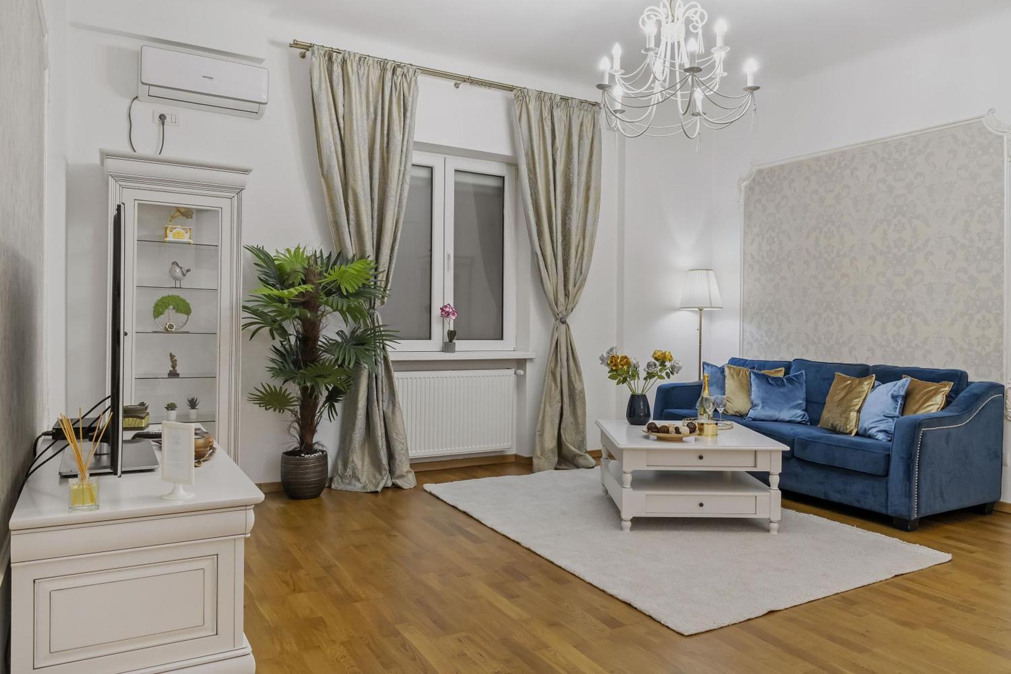 Sweet Luxury Three City Center Universitate