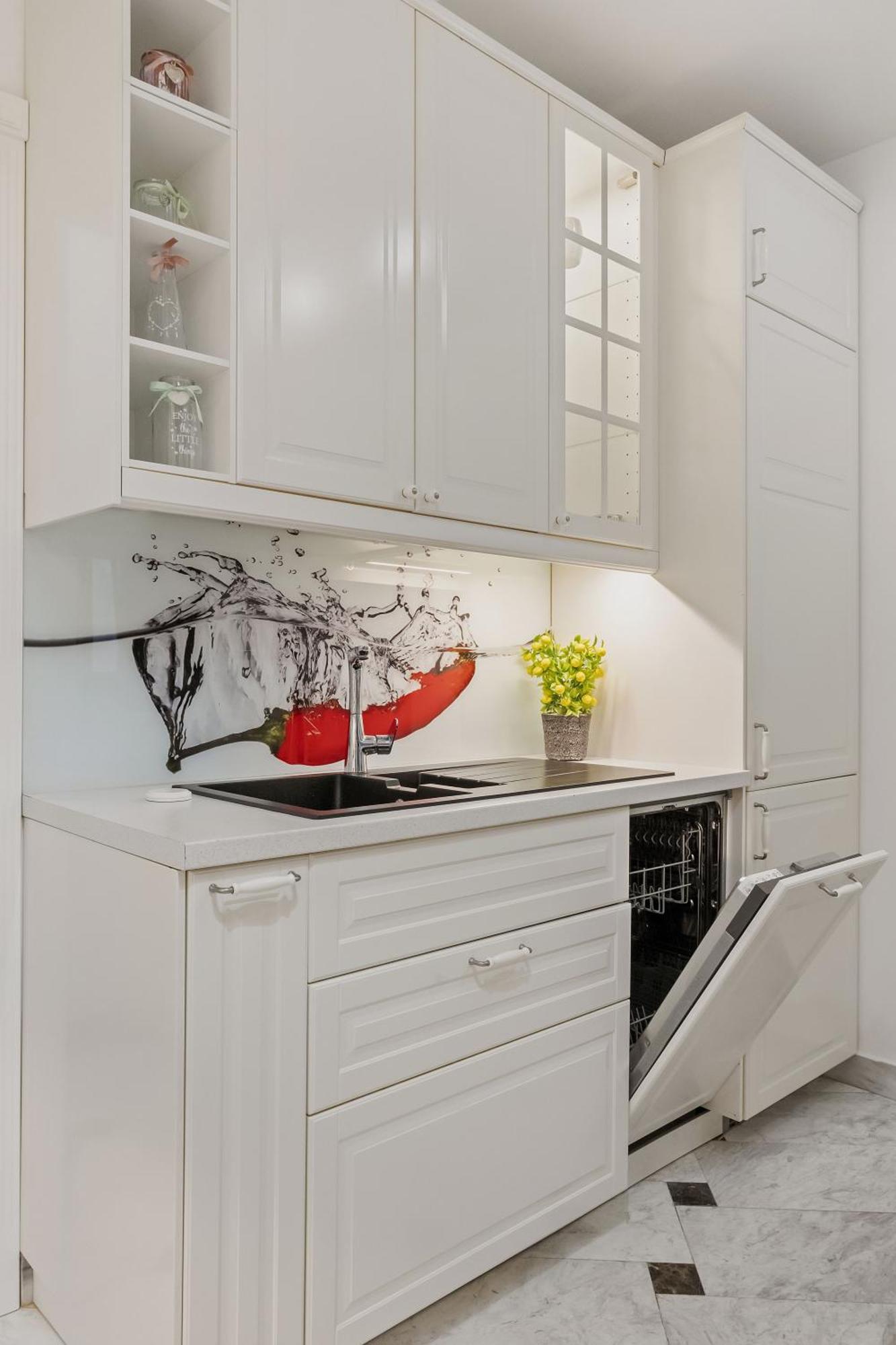 Sweet Luxury Three City Center Universitate Apartment Bucharest