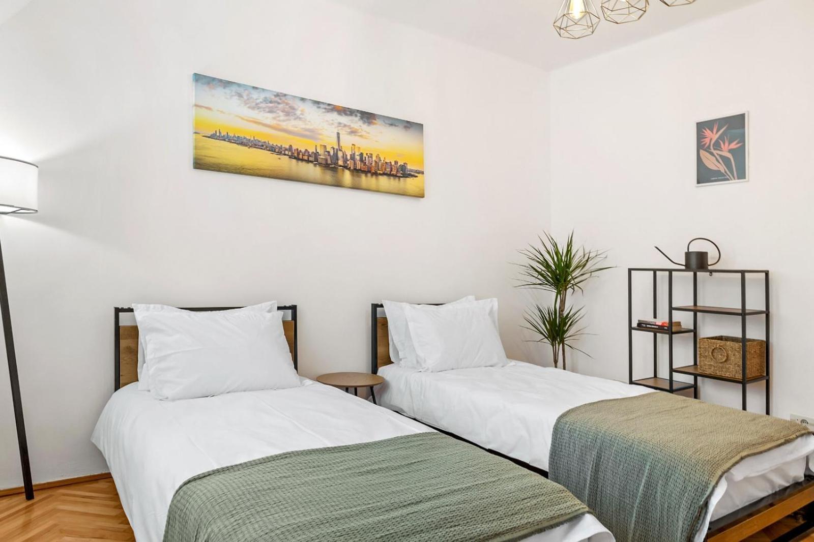 Apartment Herman Park View Cozy Bucharest