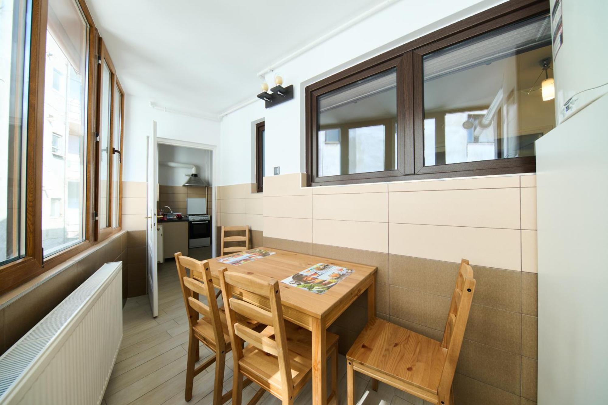 Old Town Retreat 7 *