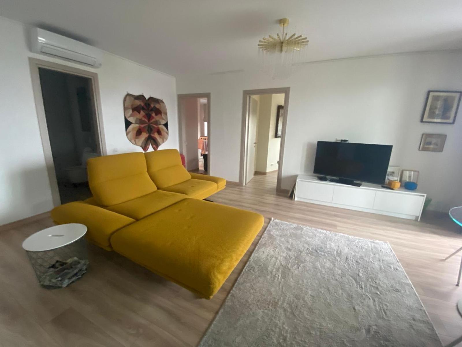 Opera Apartment *