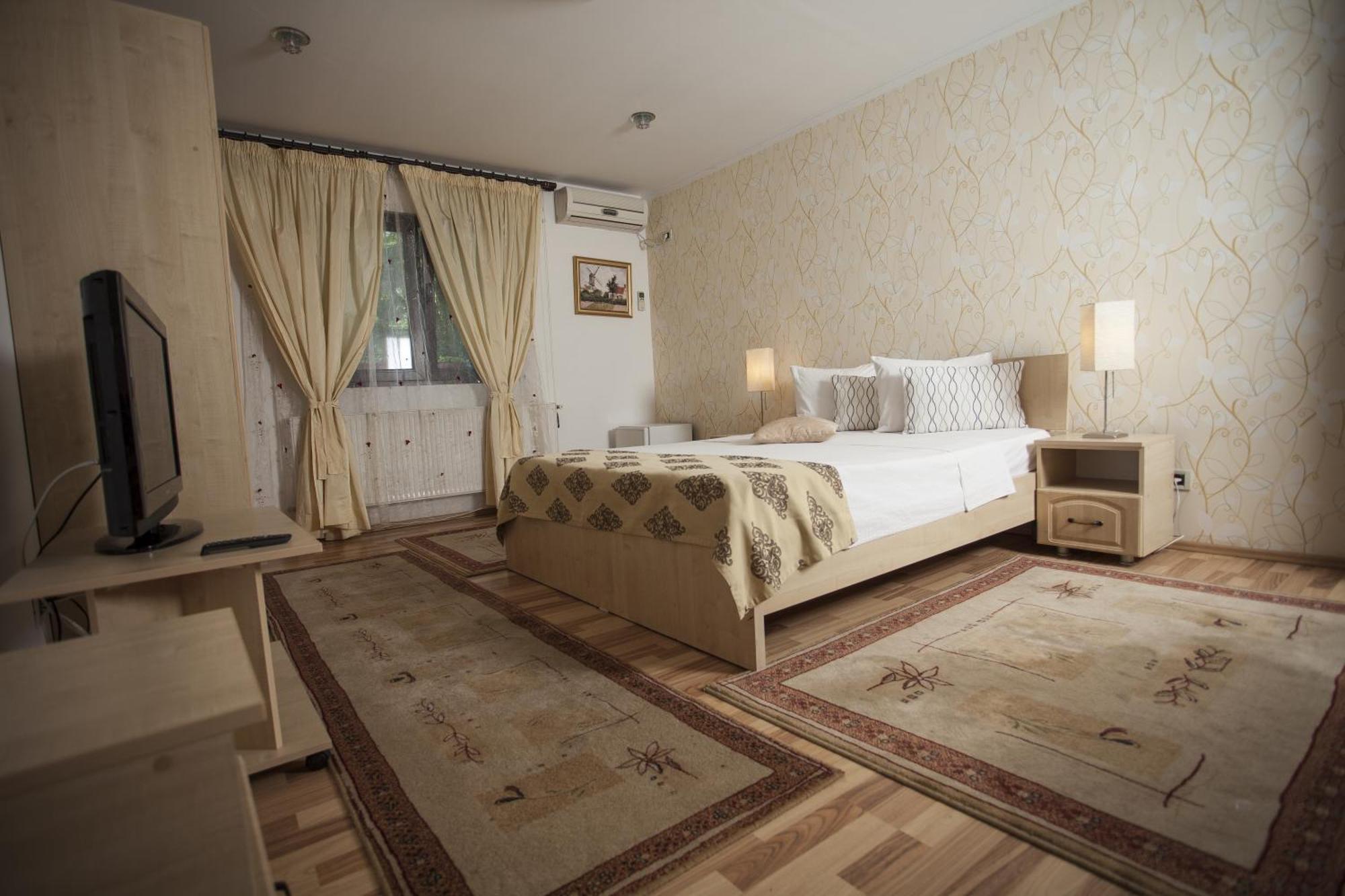 B&B Garden And Bucureşti