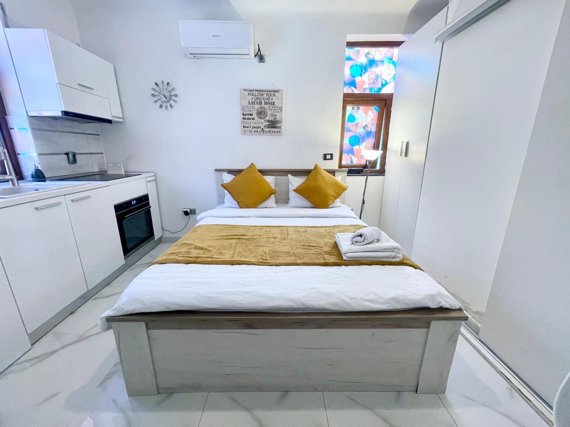 Apartment White