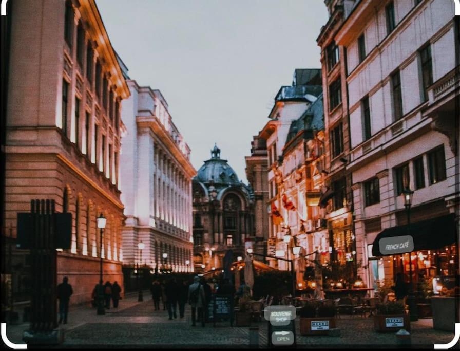 Away From * Bucureşti