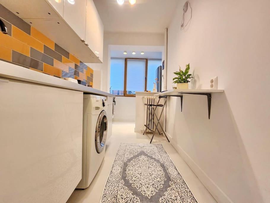 Away From Apartamento
