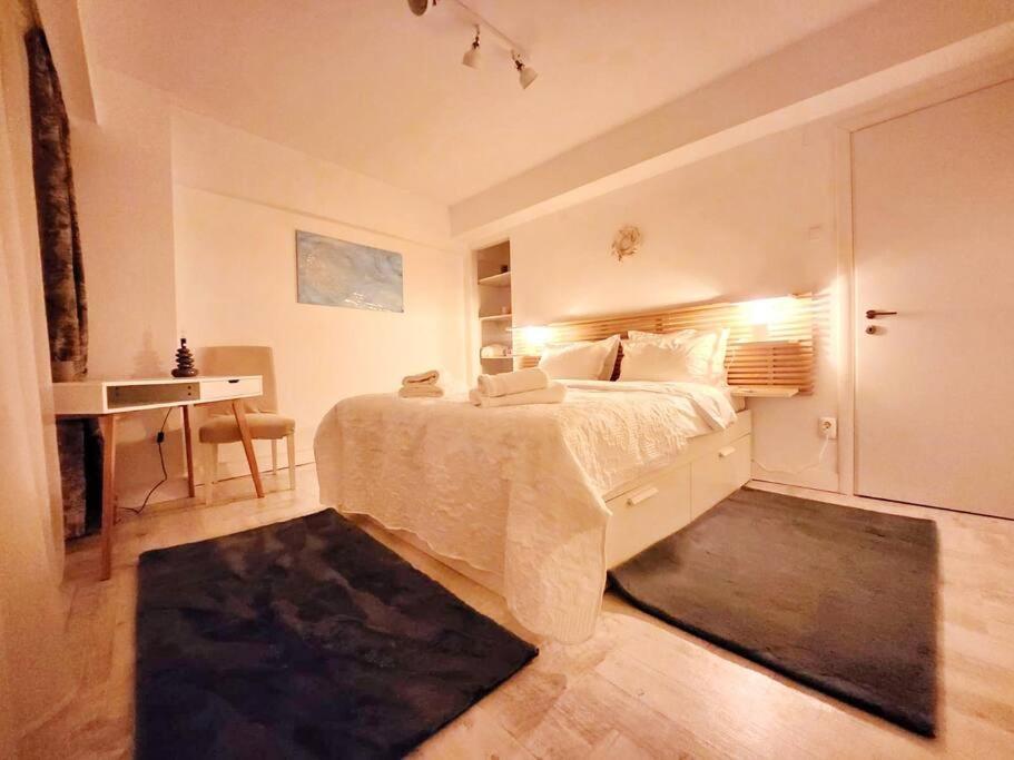 Apartamento Away From Bucareste