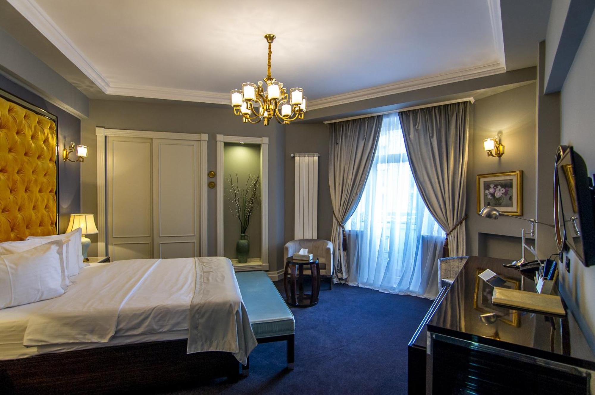 Lido By Phoenicia Hotel