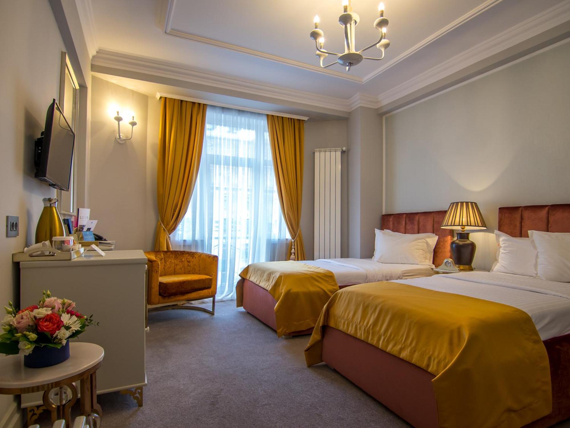 Hotel Lido By Phoenicia 4*