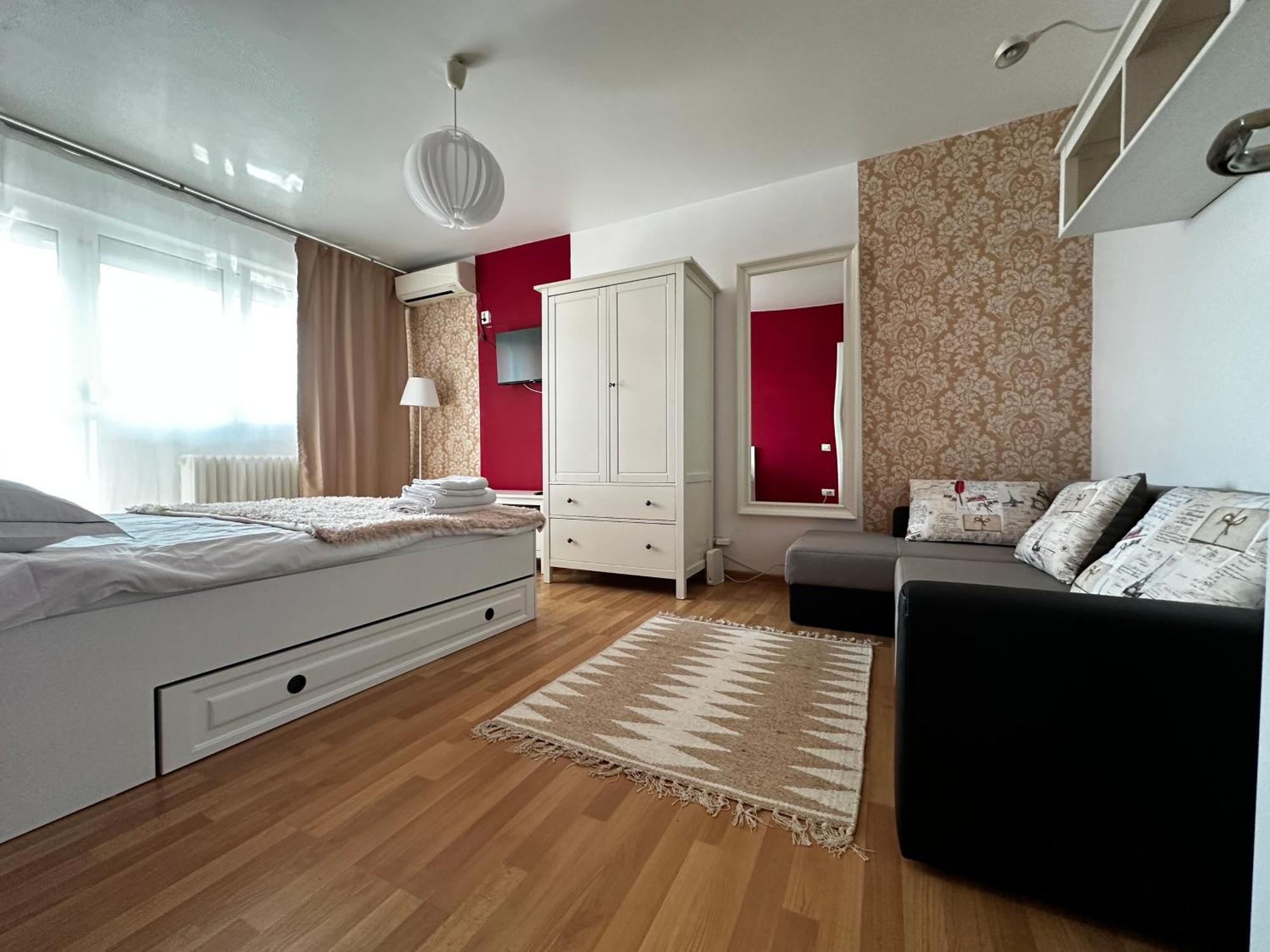 Le Petit Paris- , Dorobanti With A View Apartment Bucharest