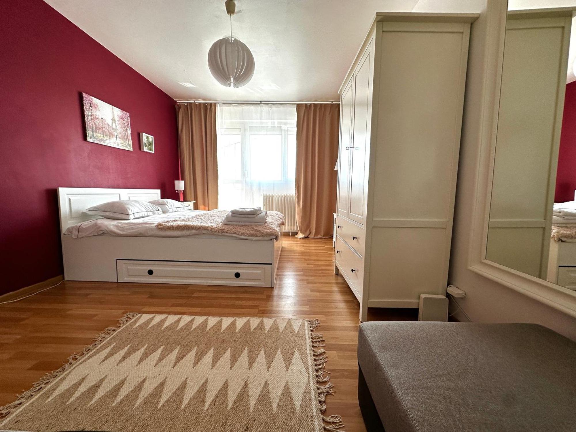 Le Petit Paris- , Dorobanti With A View *