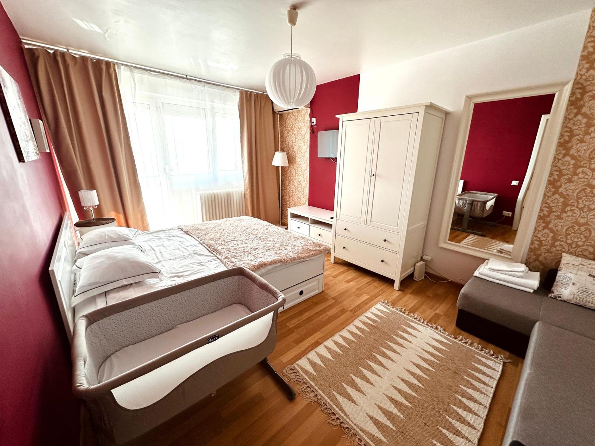 Apartment Le Petit Paris- , Dorobanti With A View
