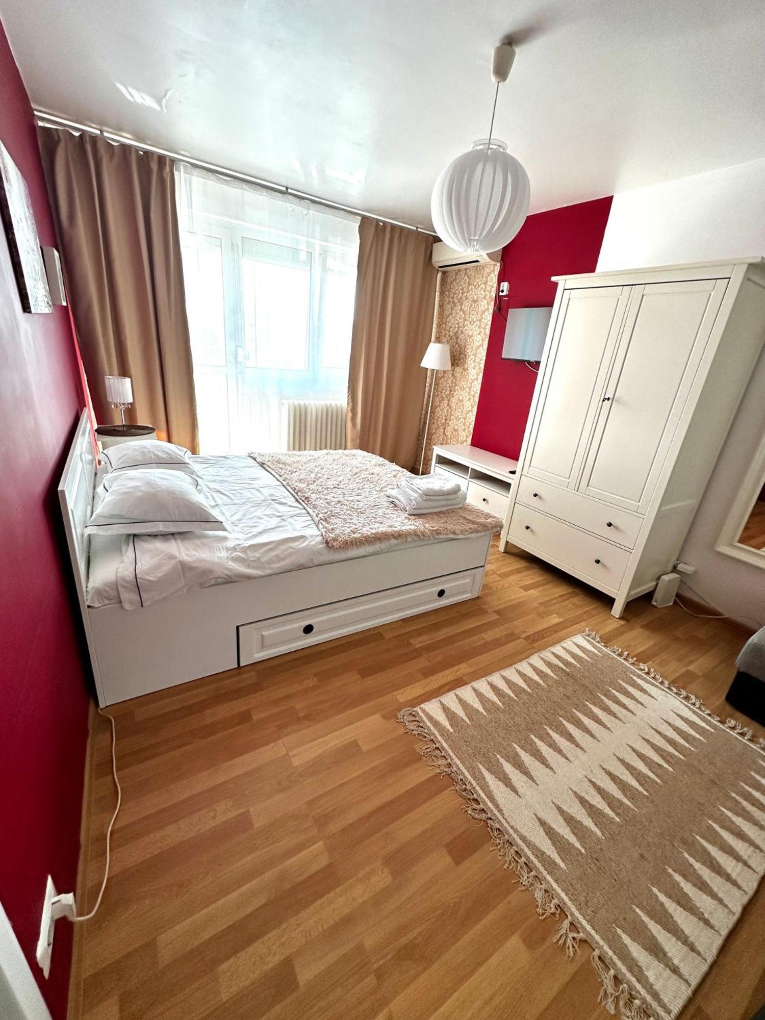 Apartment Le Petit Paris- , Dorobanti With A View *