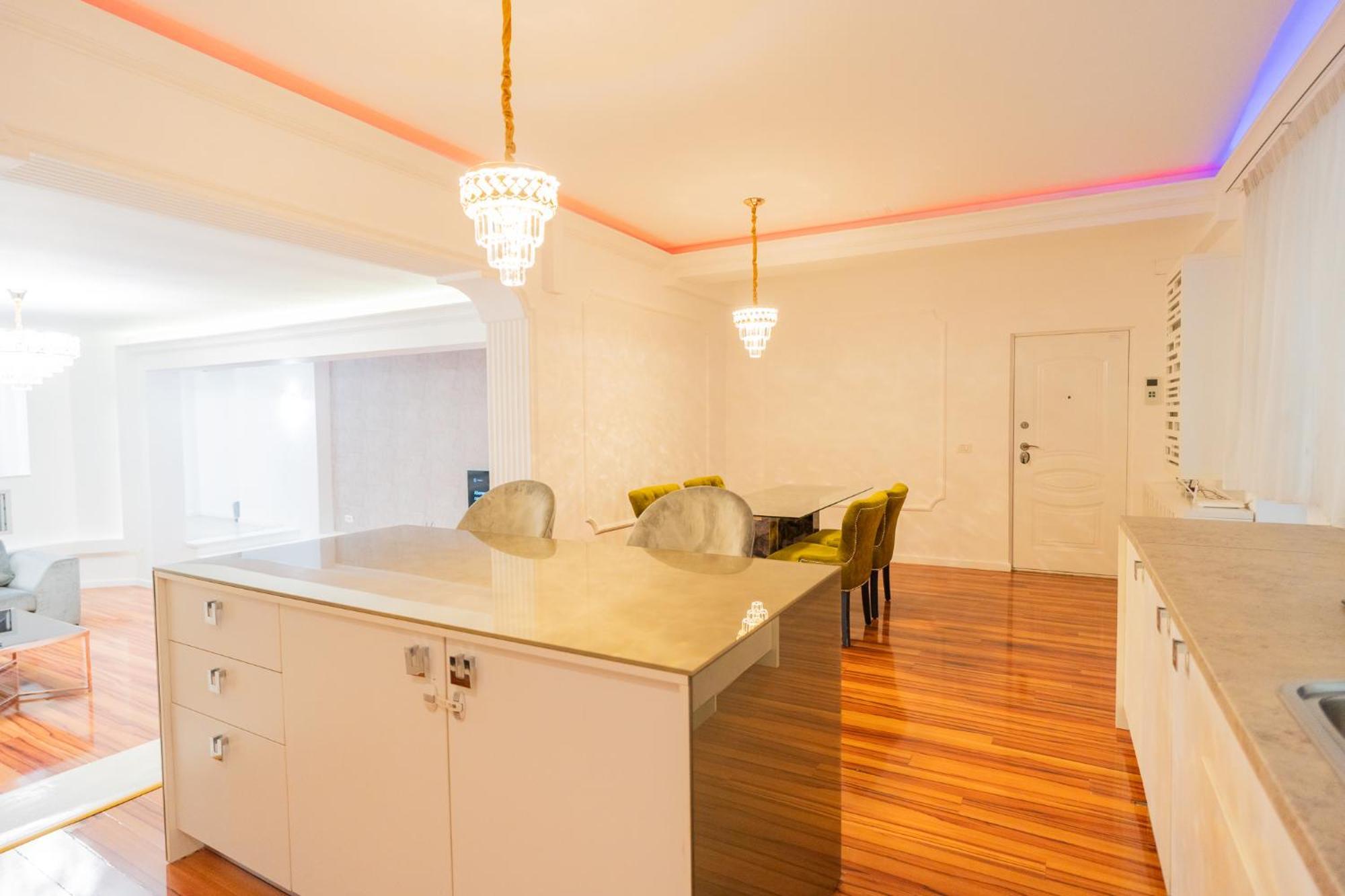 Apartment Herastrau Grand - Luxurious Residences
