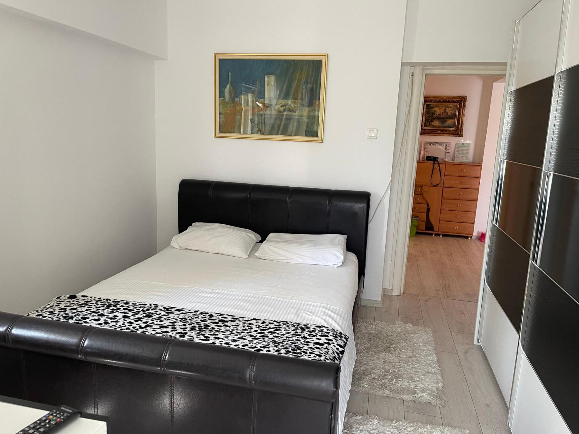 Versace Apartment *