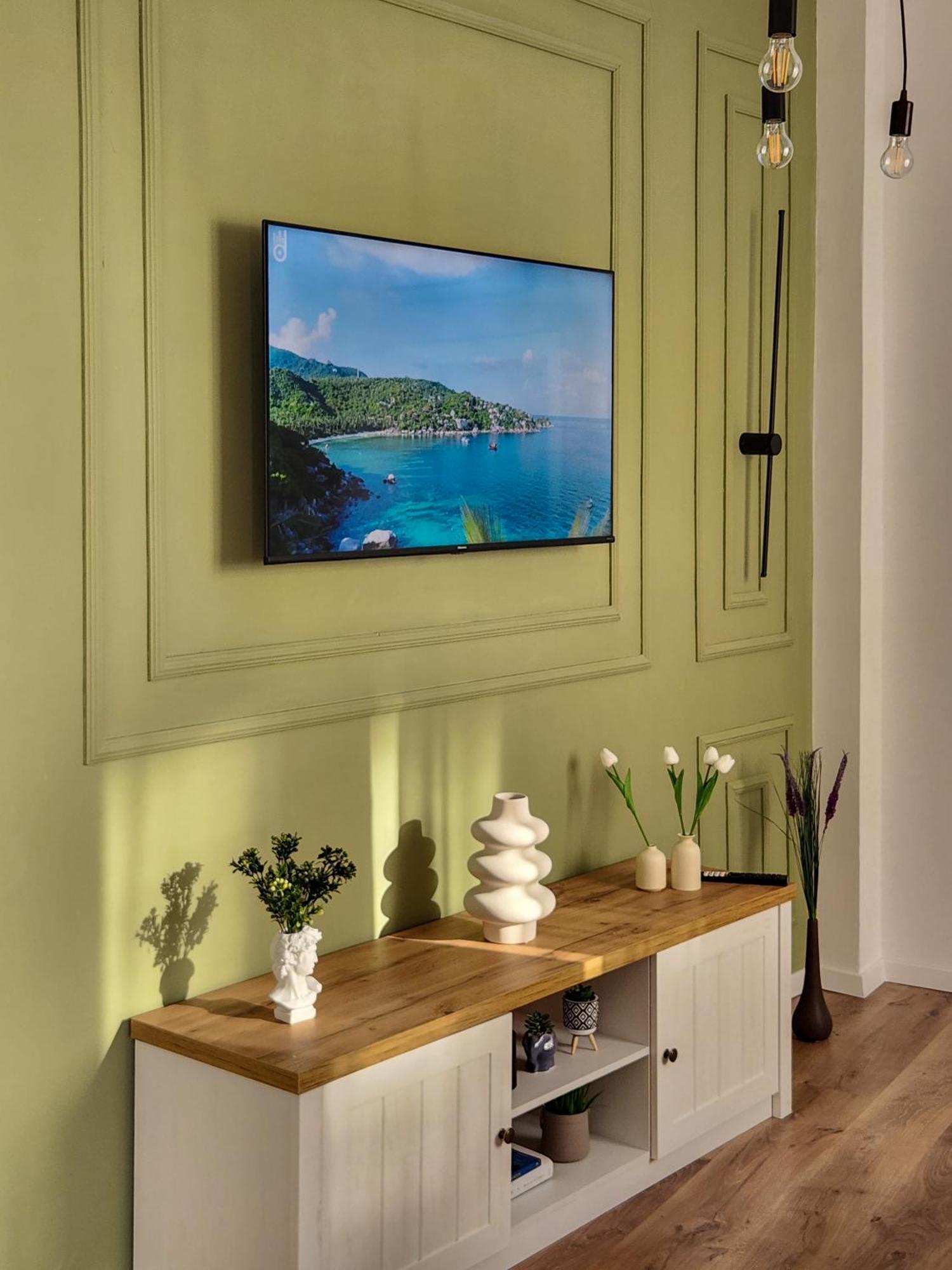 Skycentral Apartment