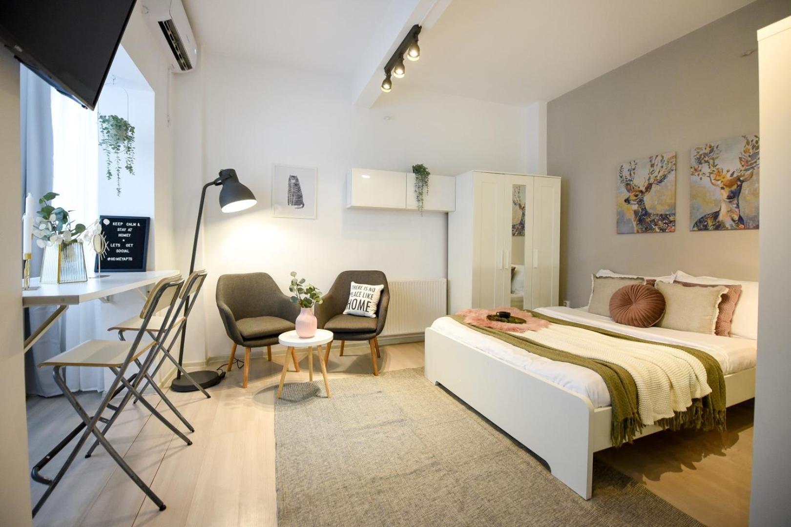 Bucharest's Heartbeat - Cozy On Smardan Street Bucharest