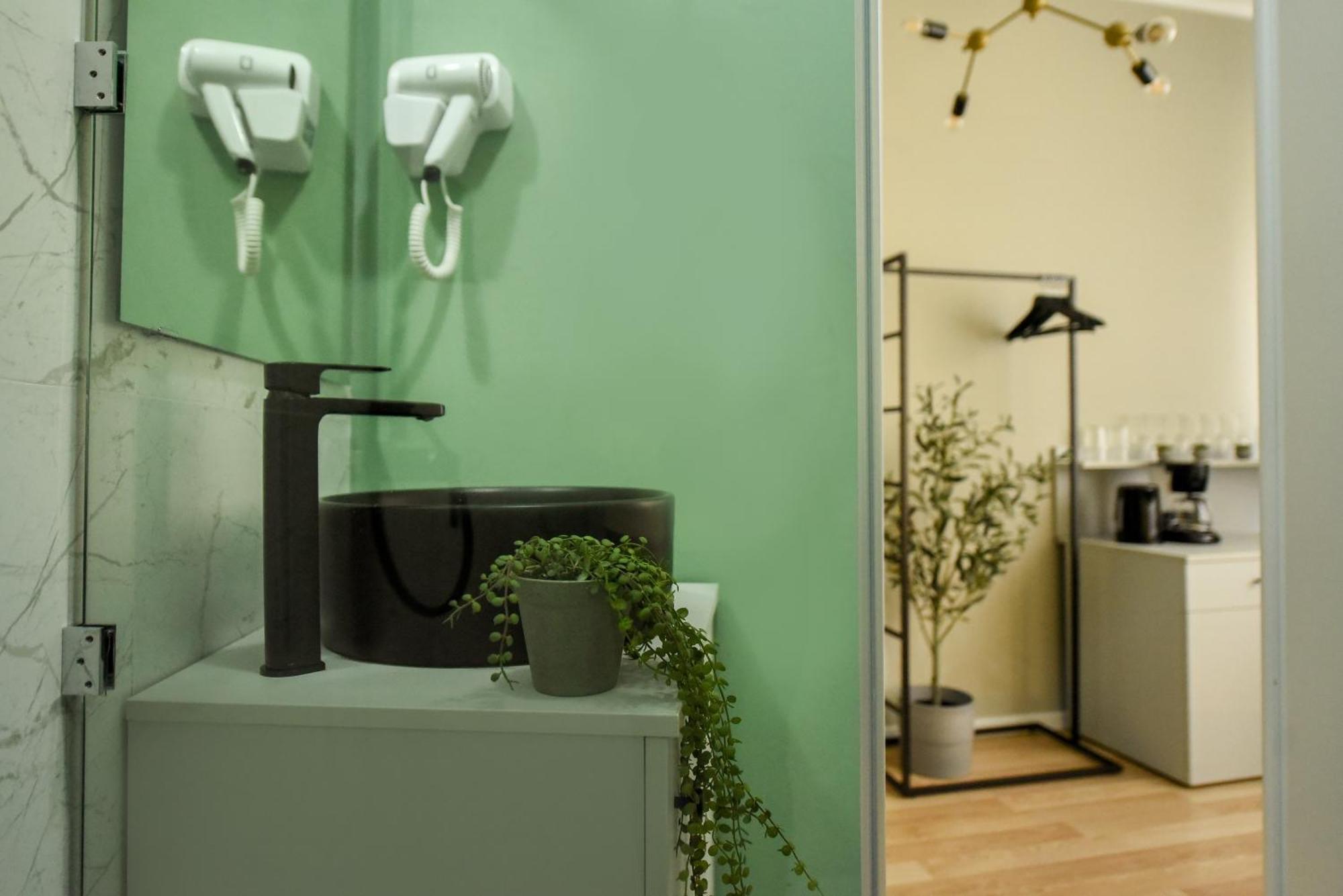 Apartment Magheru Boulevard Cozy - Where Less Is *