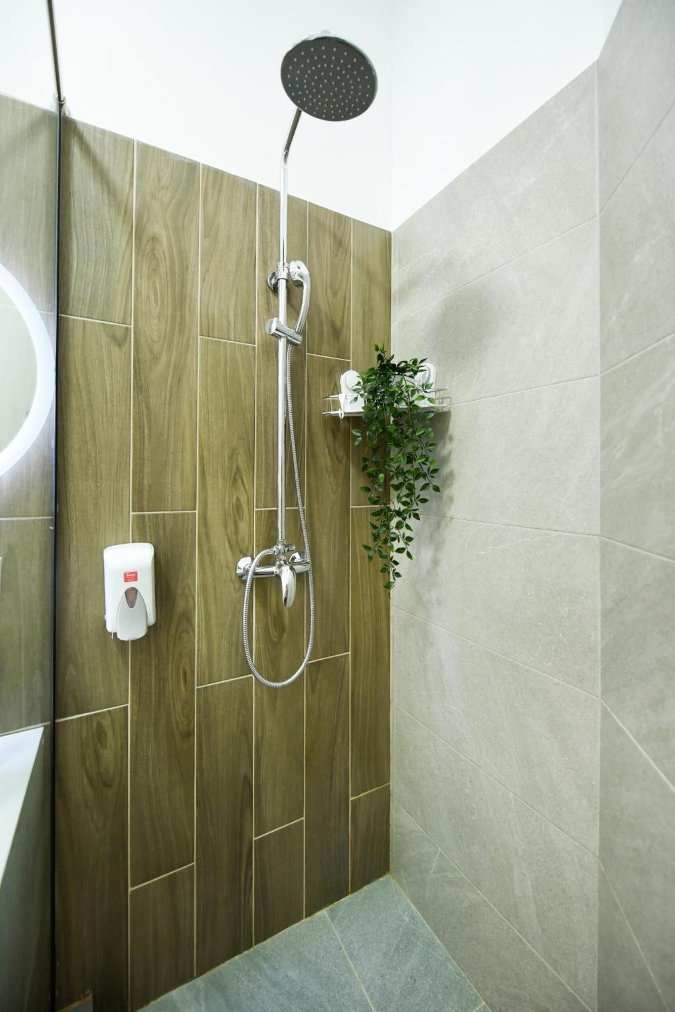 Near Cismigiu - Where Style Meets Convenience Bucharest