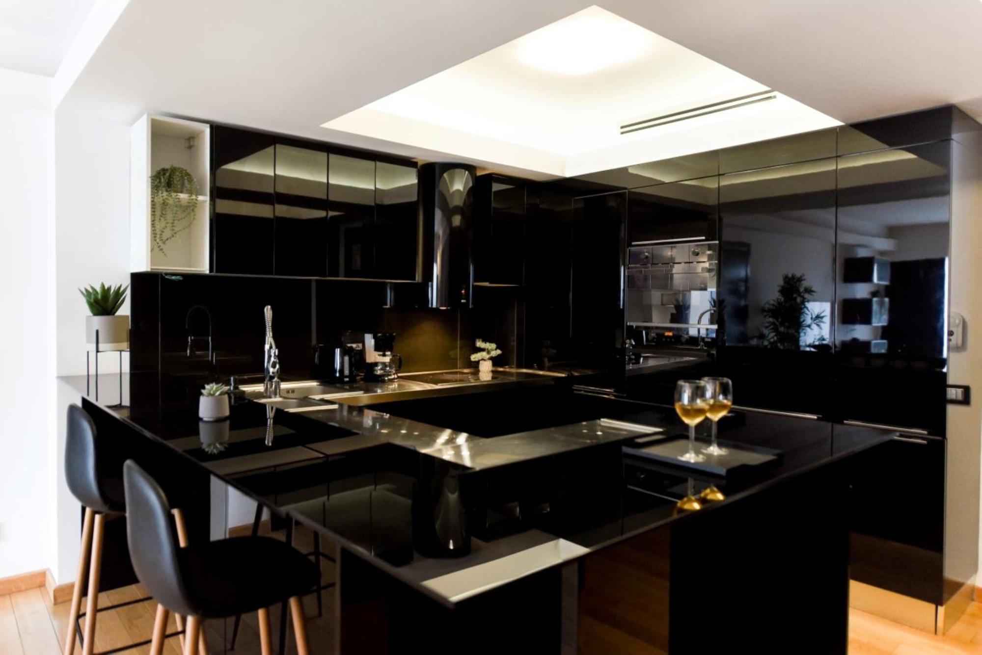 Wonderful In Prime North Location - Heaven For Extended Apartament *