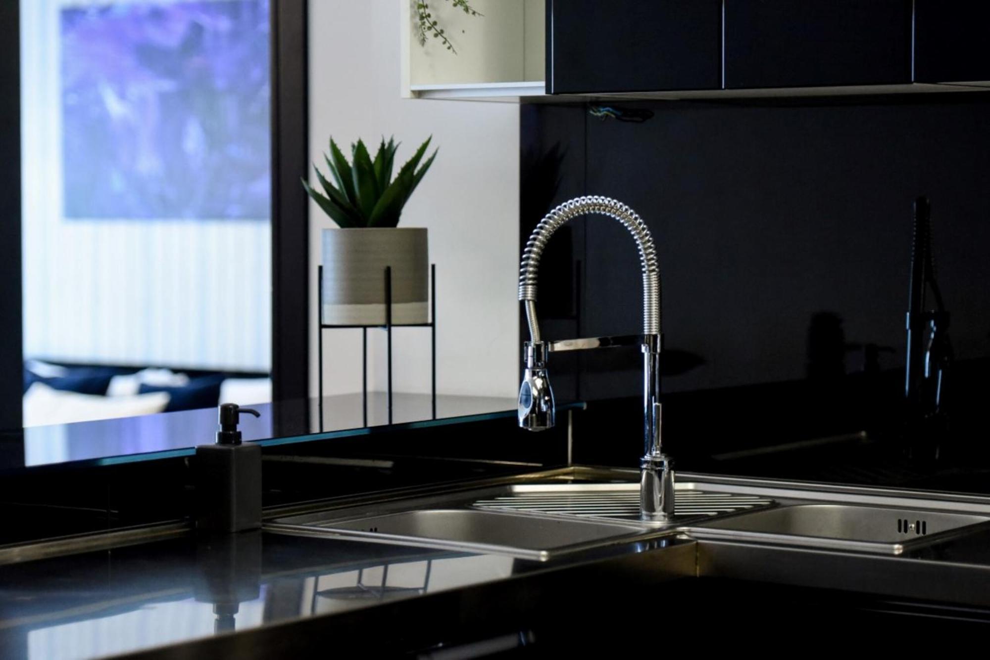 Wonderful In Prime North Location - Heaven For Extended Apartament *