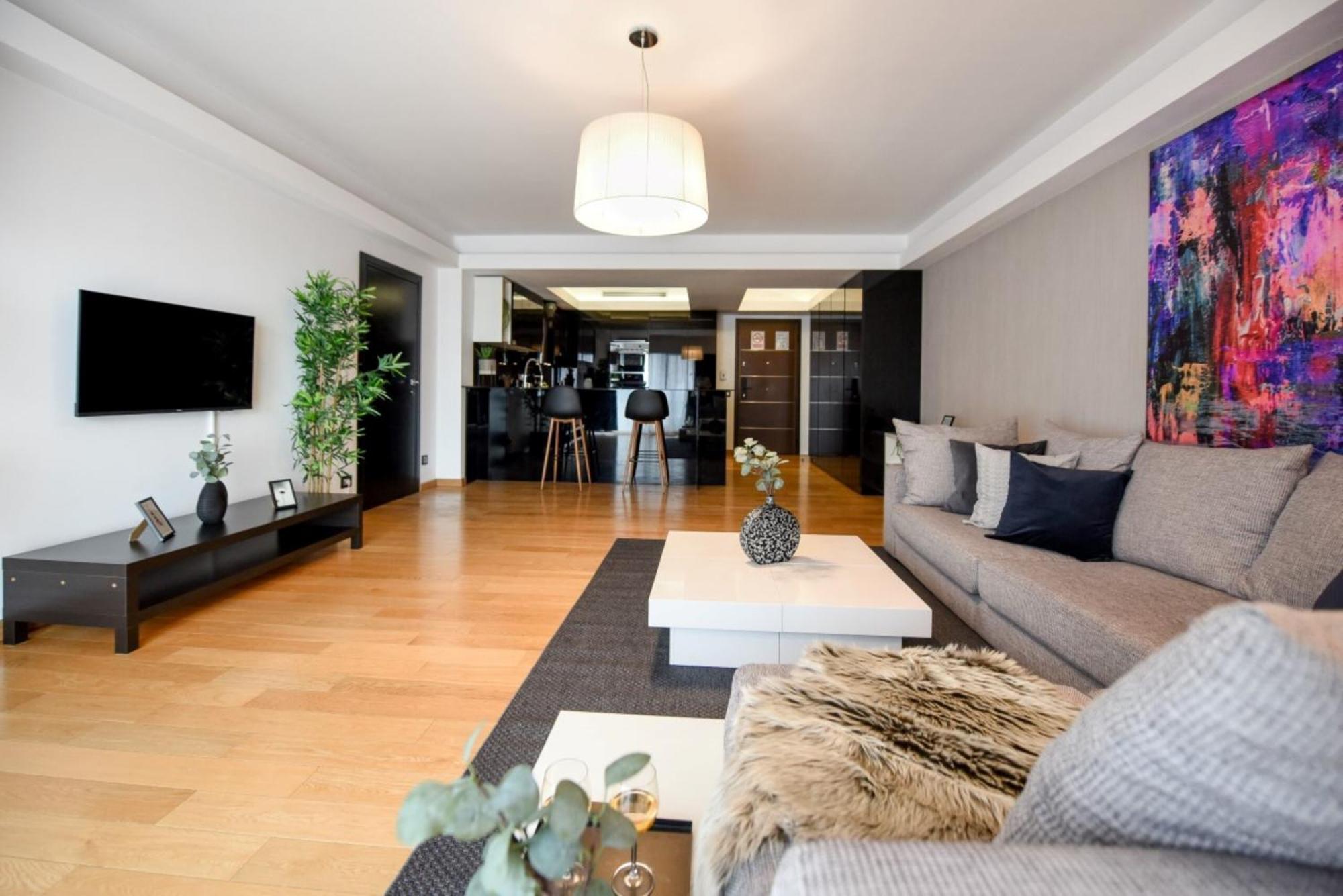 Wonderful In Prime North Location - Heaven For Extended * Bucureşti