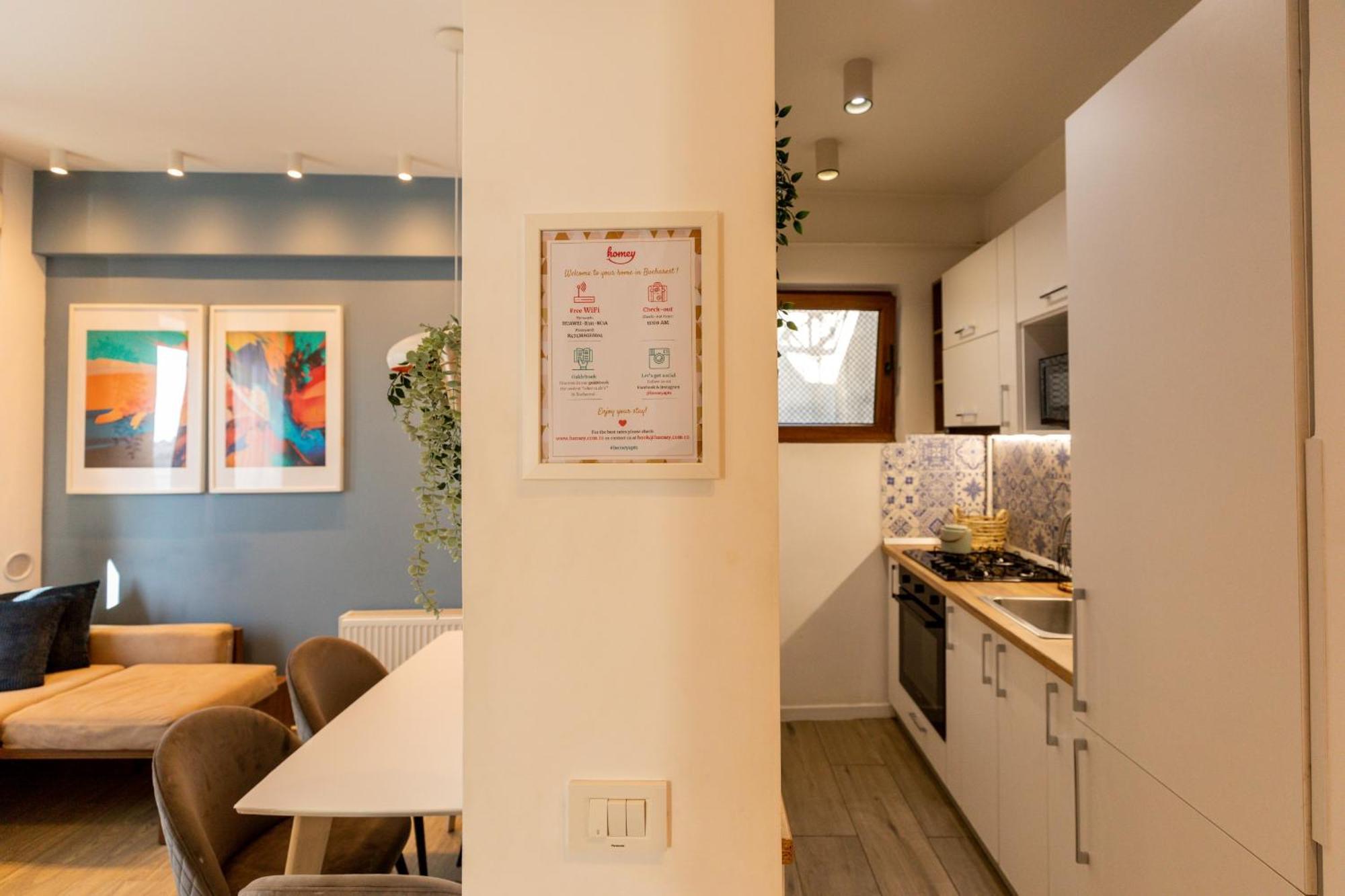 Modern Elegance In The Heart Of The City - romana Square *