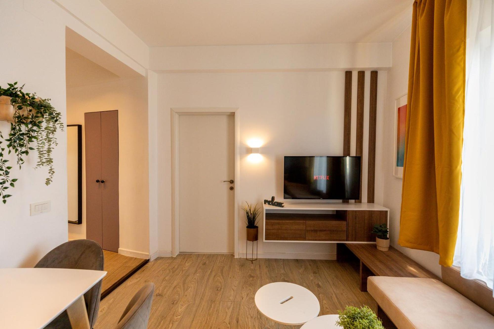 Modern Elegance In The Heart Of The City - romana Square Apartament Bucureşti