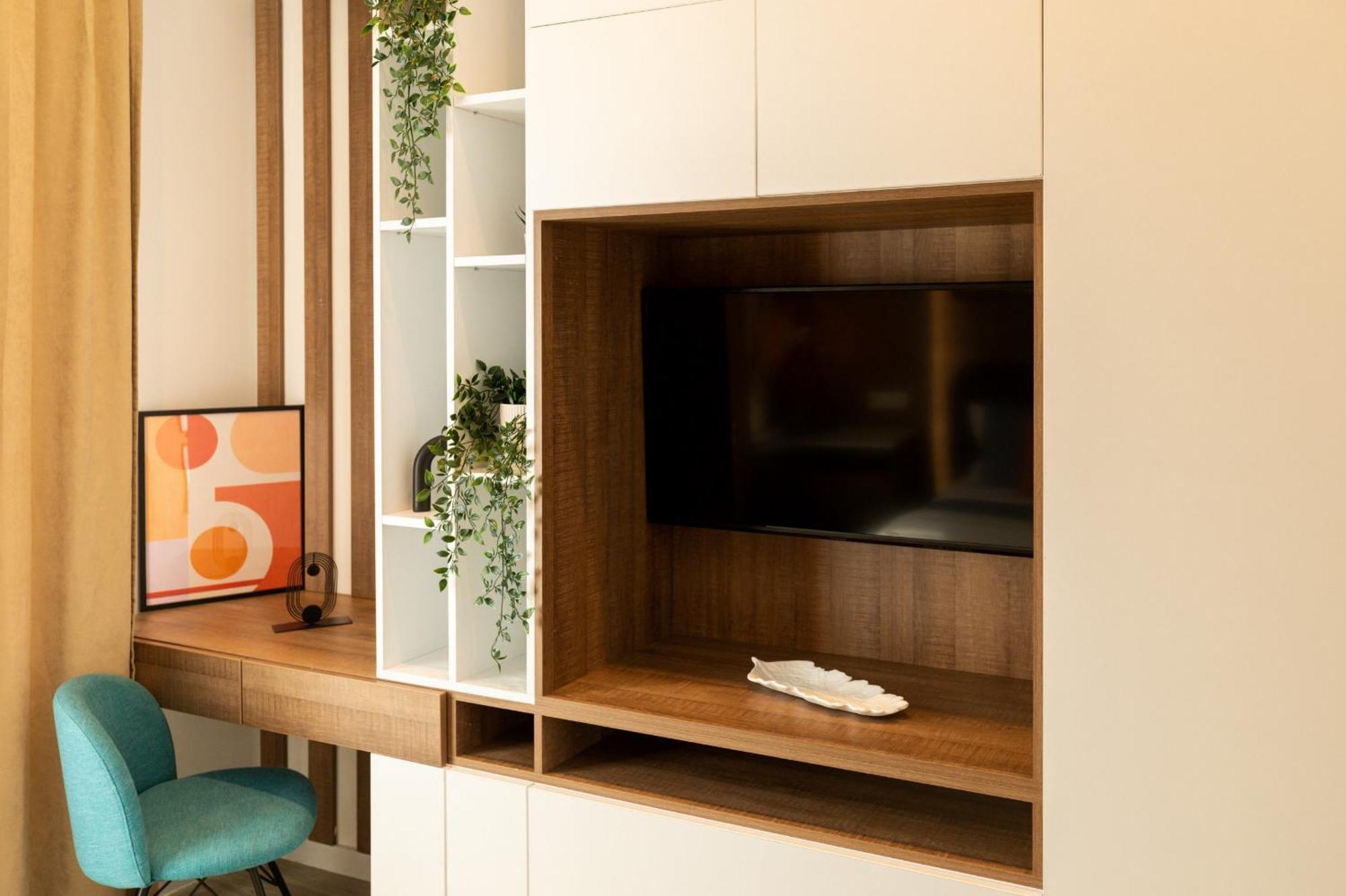 Apartament Modern Elegance In The Heart Of The City - romana Square *