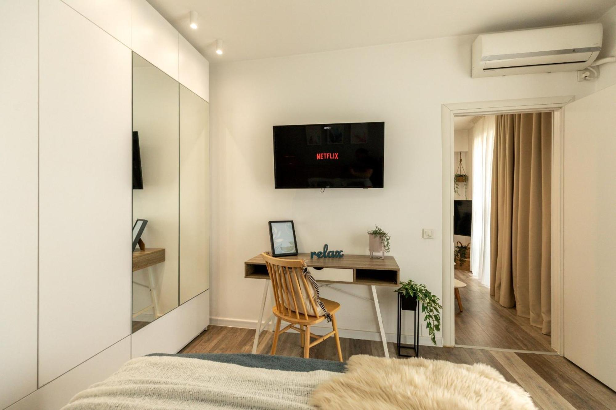 Modern Elegance In The Heart Of The City - romana Square Apartament Bucureşti