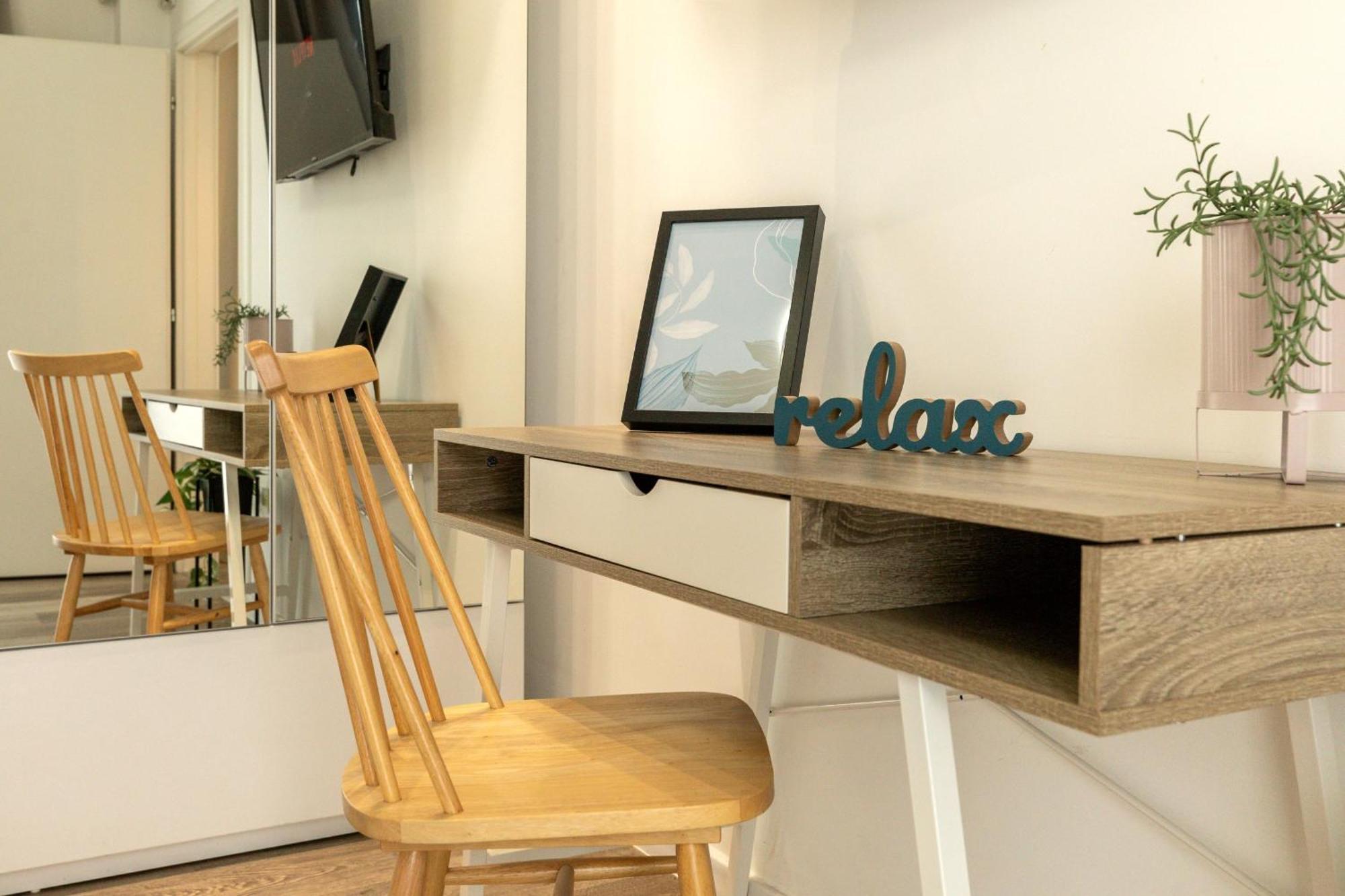 Modern Elegance In The Heart Of The City - romana Square Apartament Bucureşti