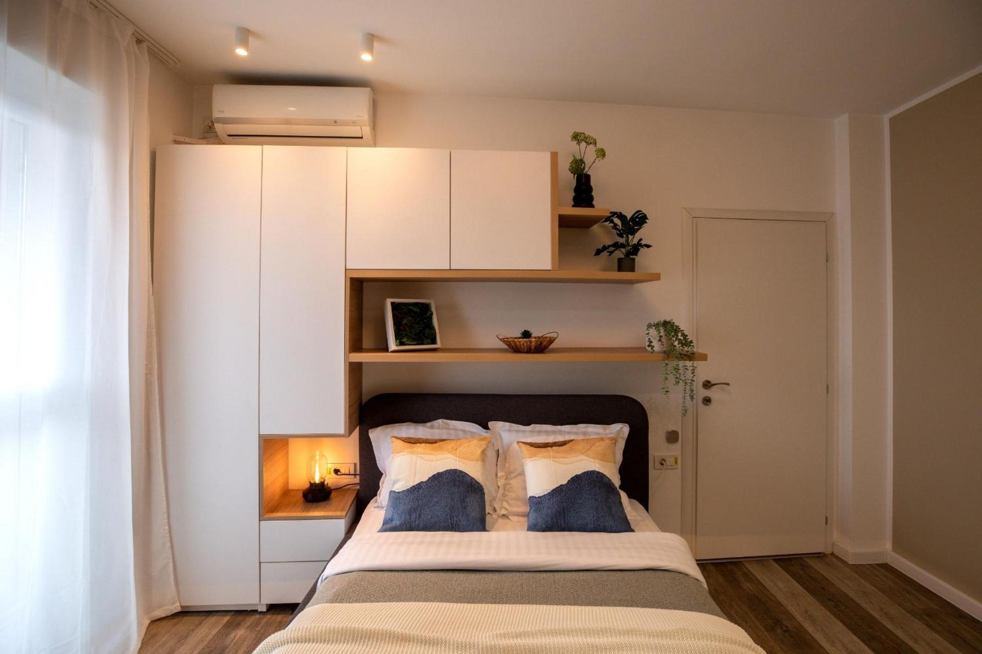 Modern Elegance In The Heart Of The City - romana Square Apartament *