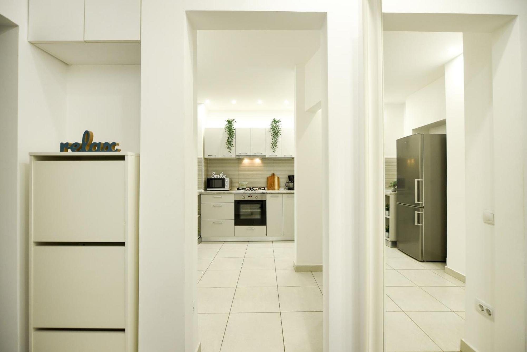 Ideal - Spacious & Modern Near Unirii Square
