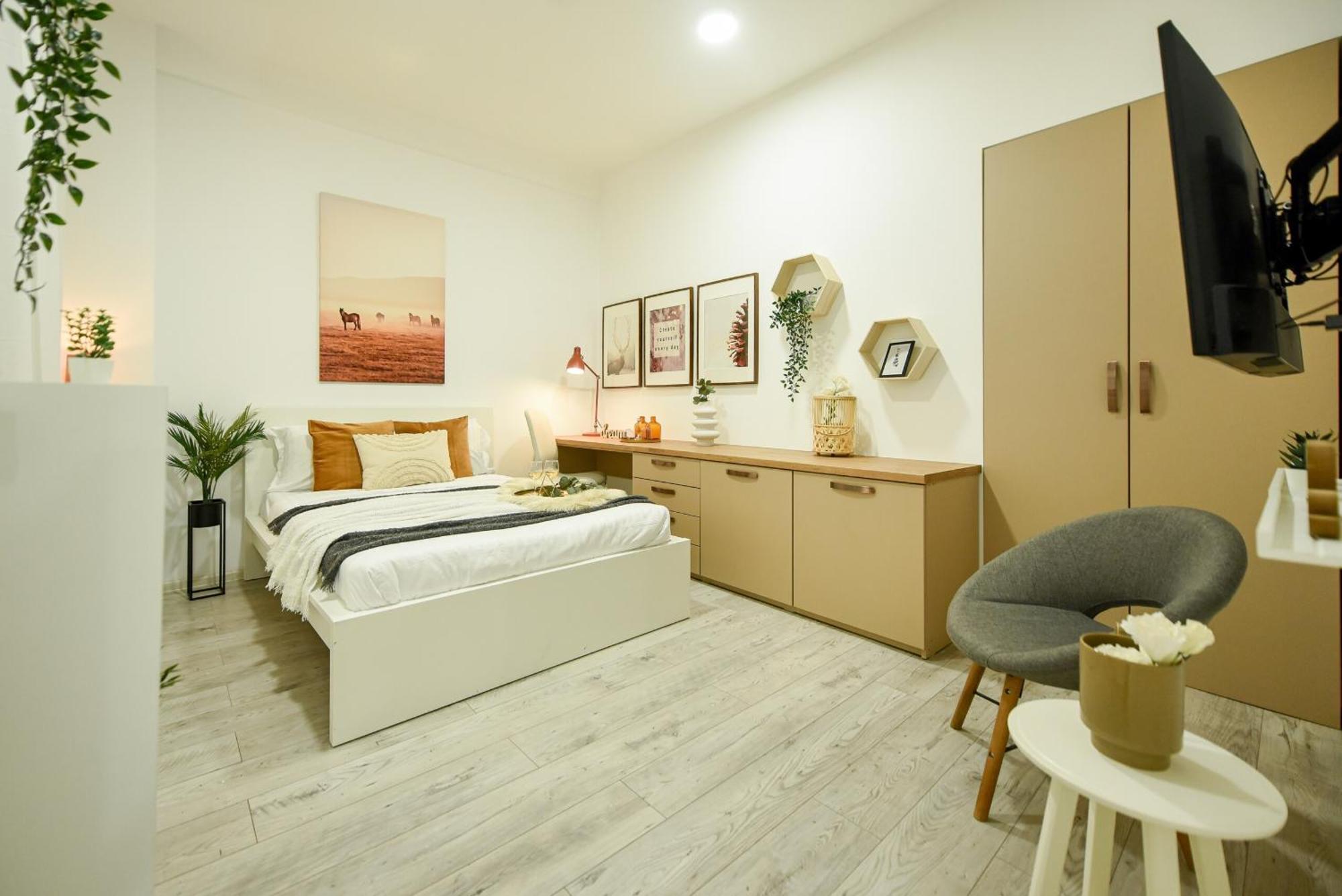 Ideal - Spacious & Modern Near Unirii Square Apartment *