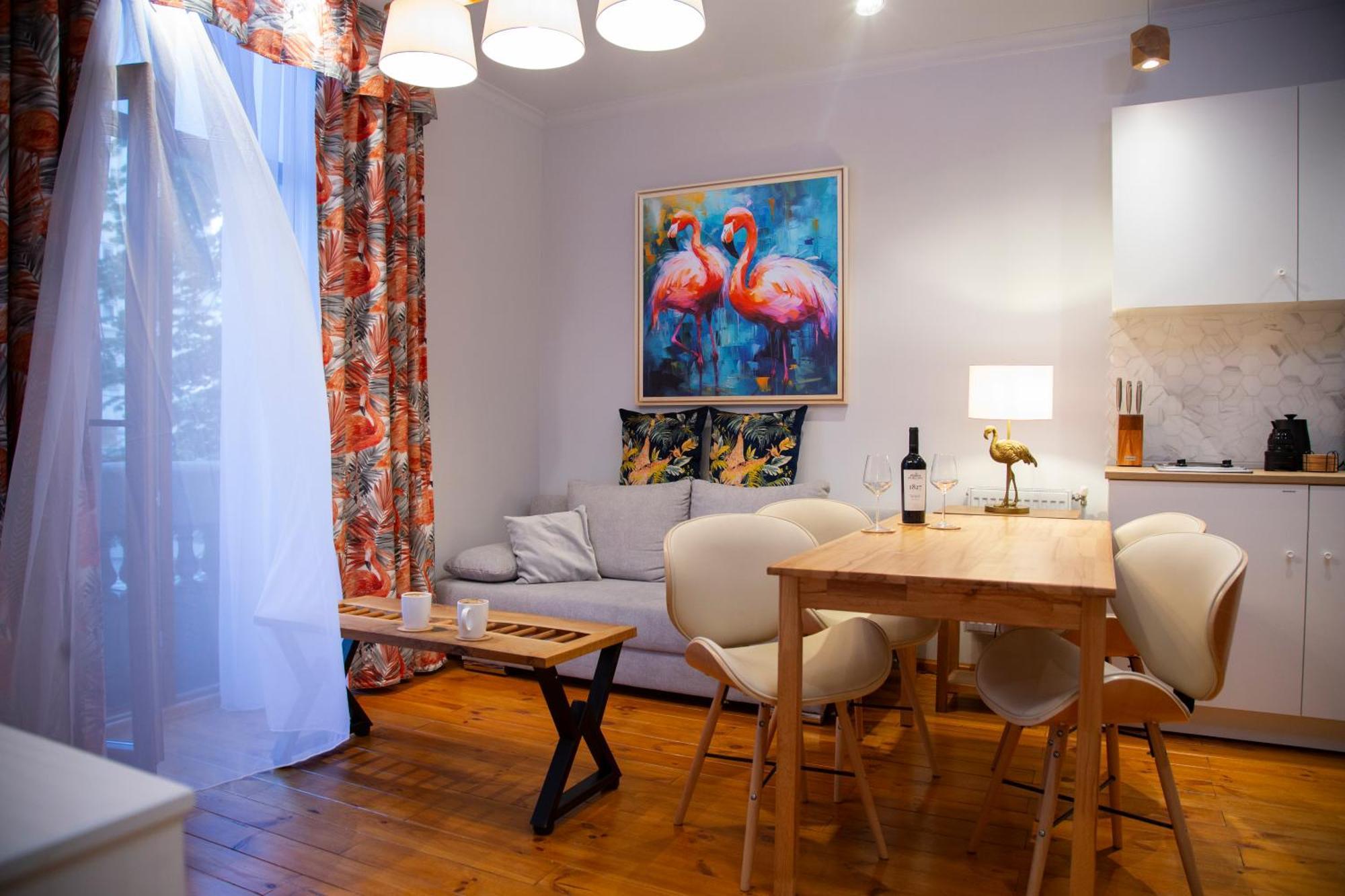 Apartment The Cozy Nest Downtown With Balcony By Pretty Bucharest