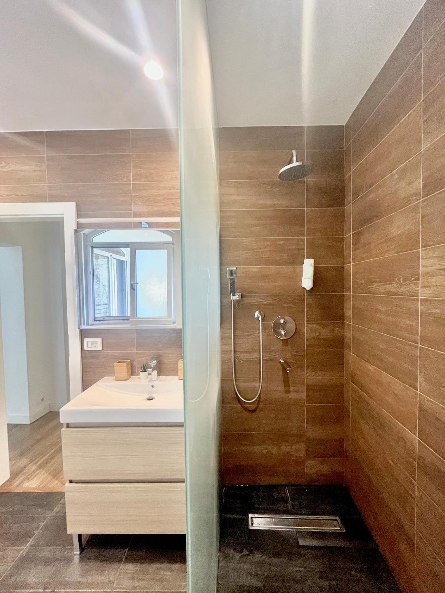 Victoriei Two Bedroom *