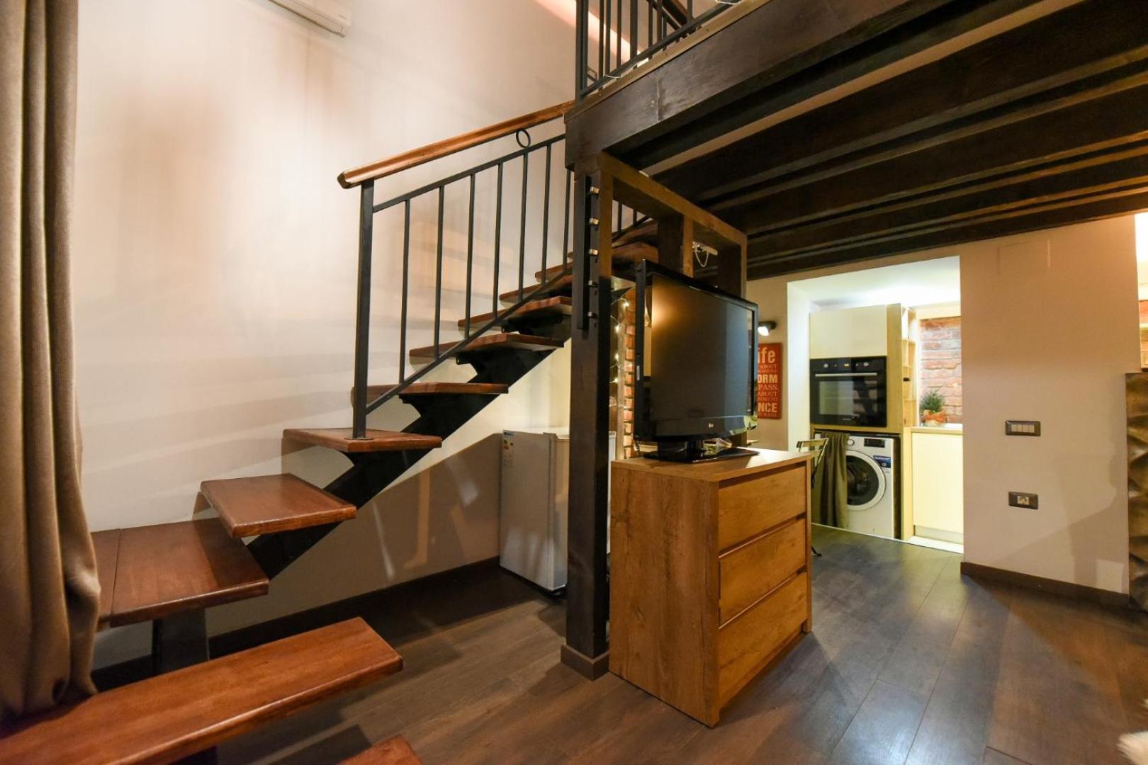 Apartment Regina Elisabeta Duplex-style Studios: Cozy Haven In The City Center *
