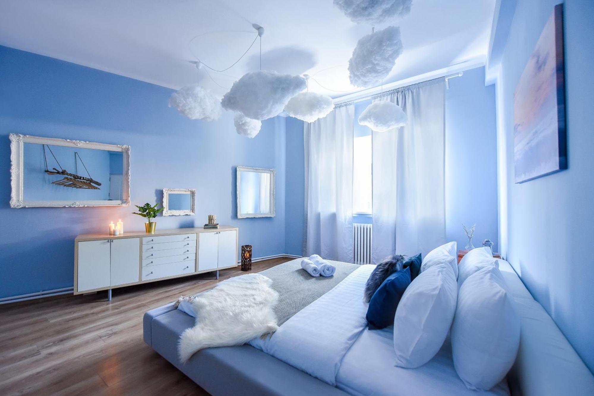 Apartment In The Heart Of History: Stylish In The Center *