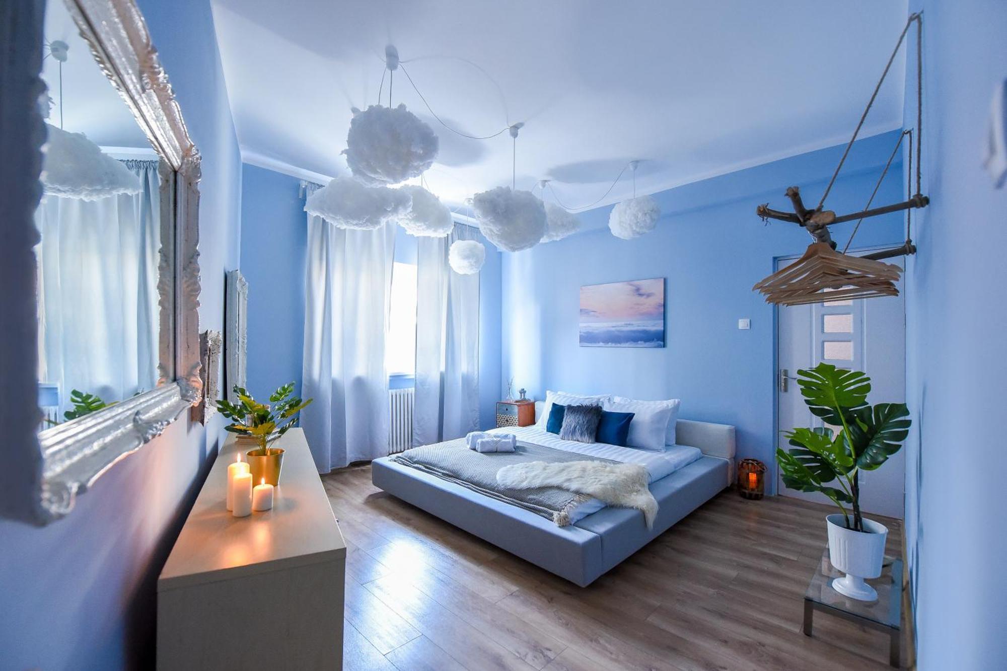 In The Heart Of History: Stylish In The Center Apartment