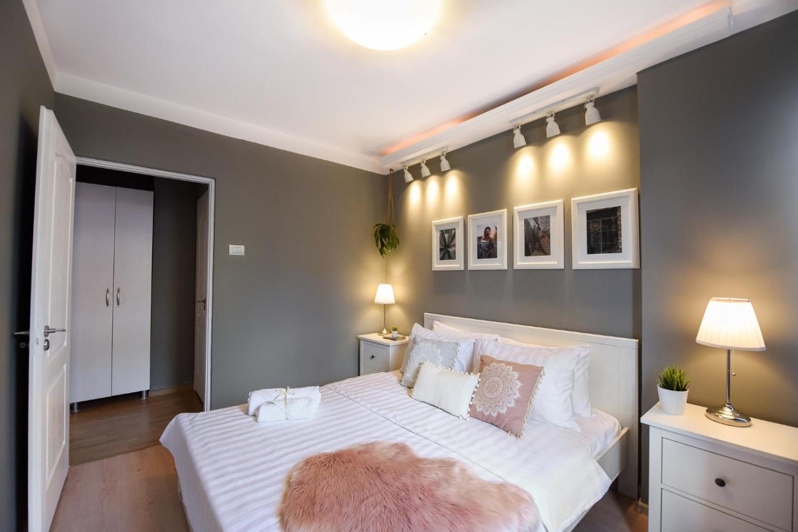 Downtown Oasis: With Cozy Charm